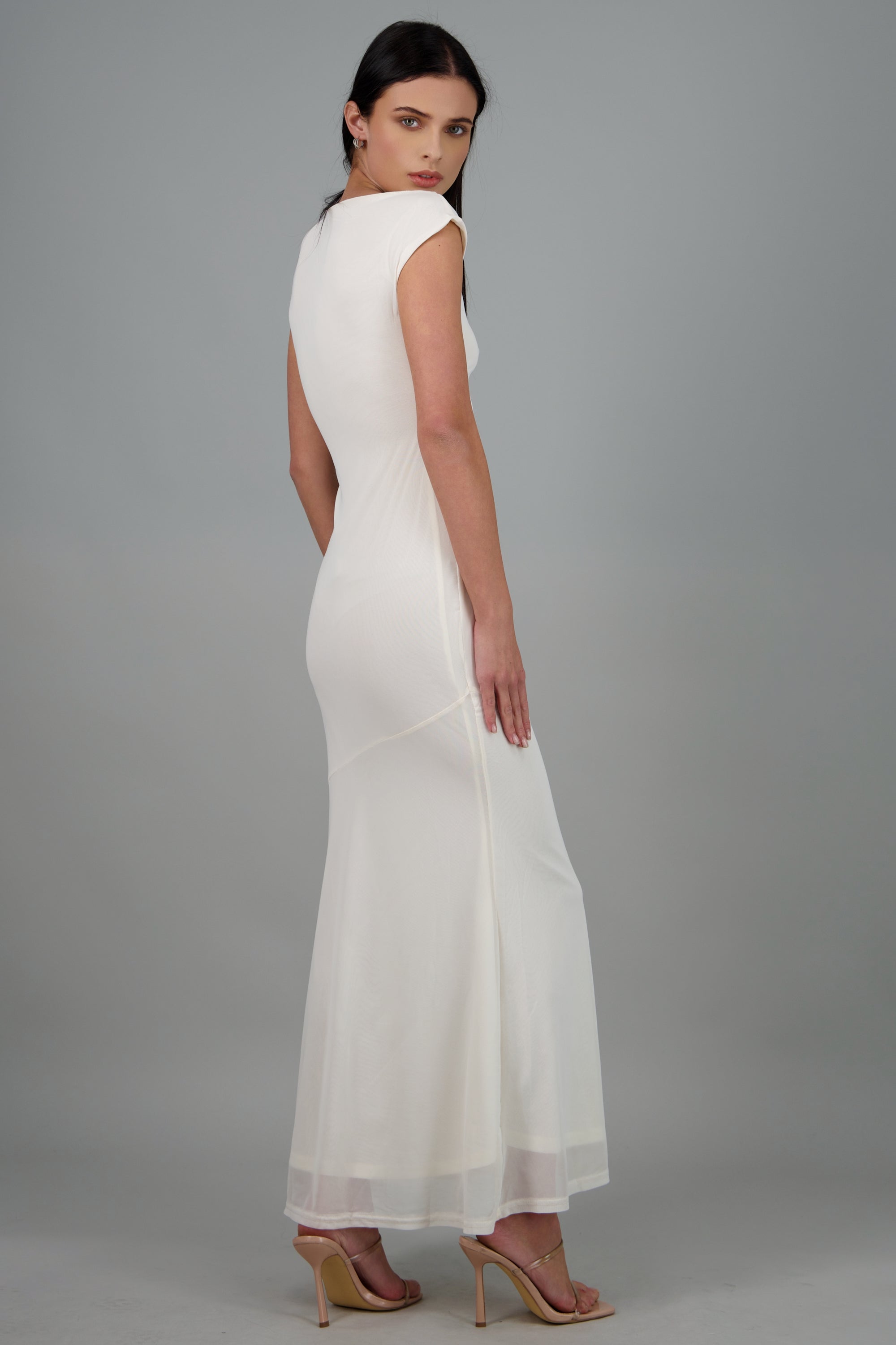 Vestido midi detalle hombro estrella HUESO