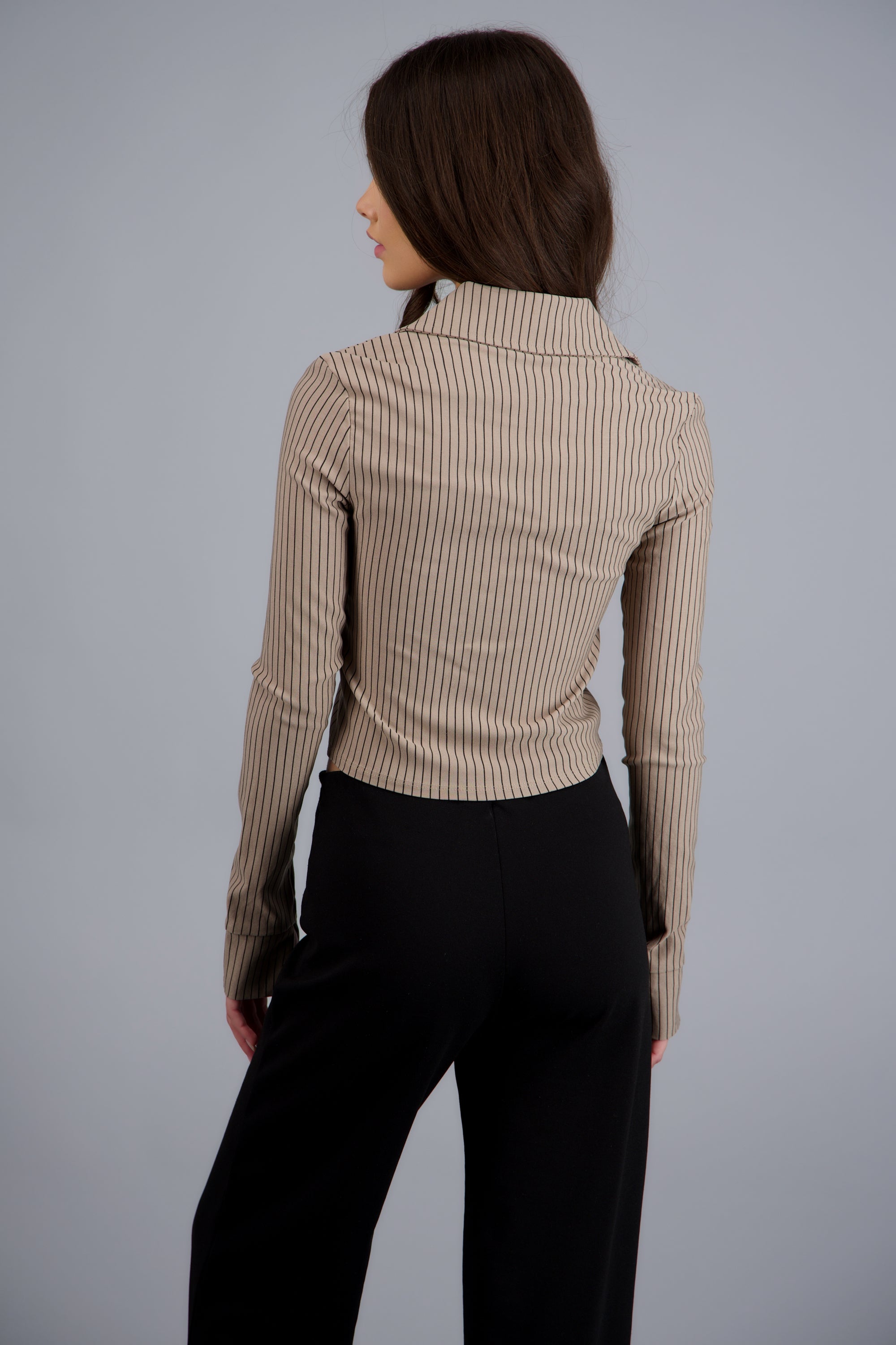 Blusa de rayas manga larga detalle cierre BEIGE