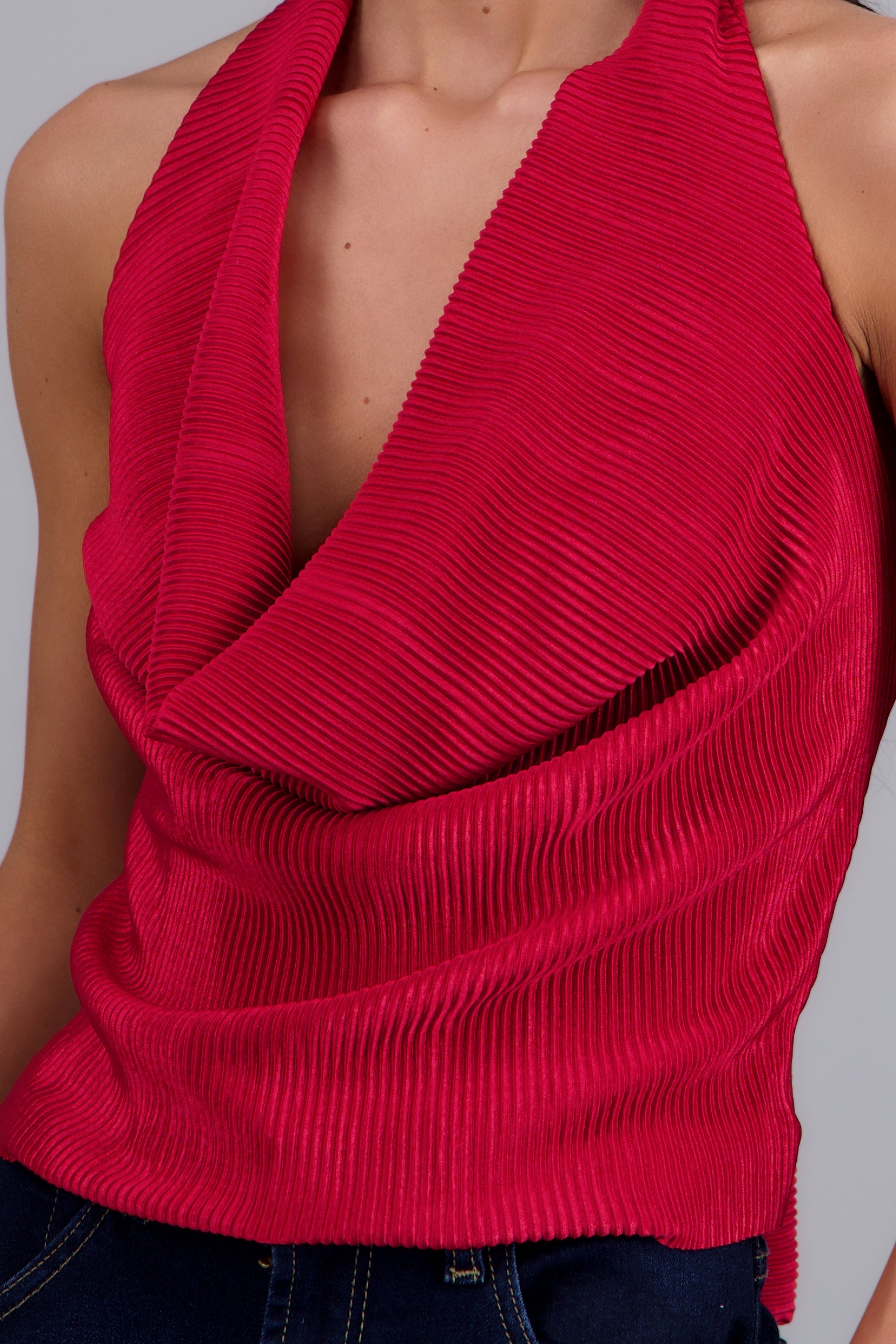 Blusa halter escote cascada detalle tela ROJO
