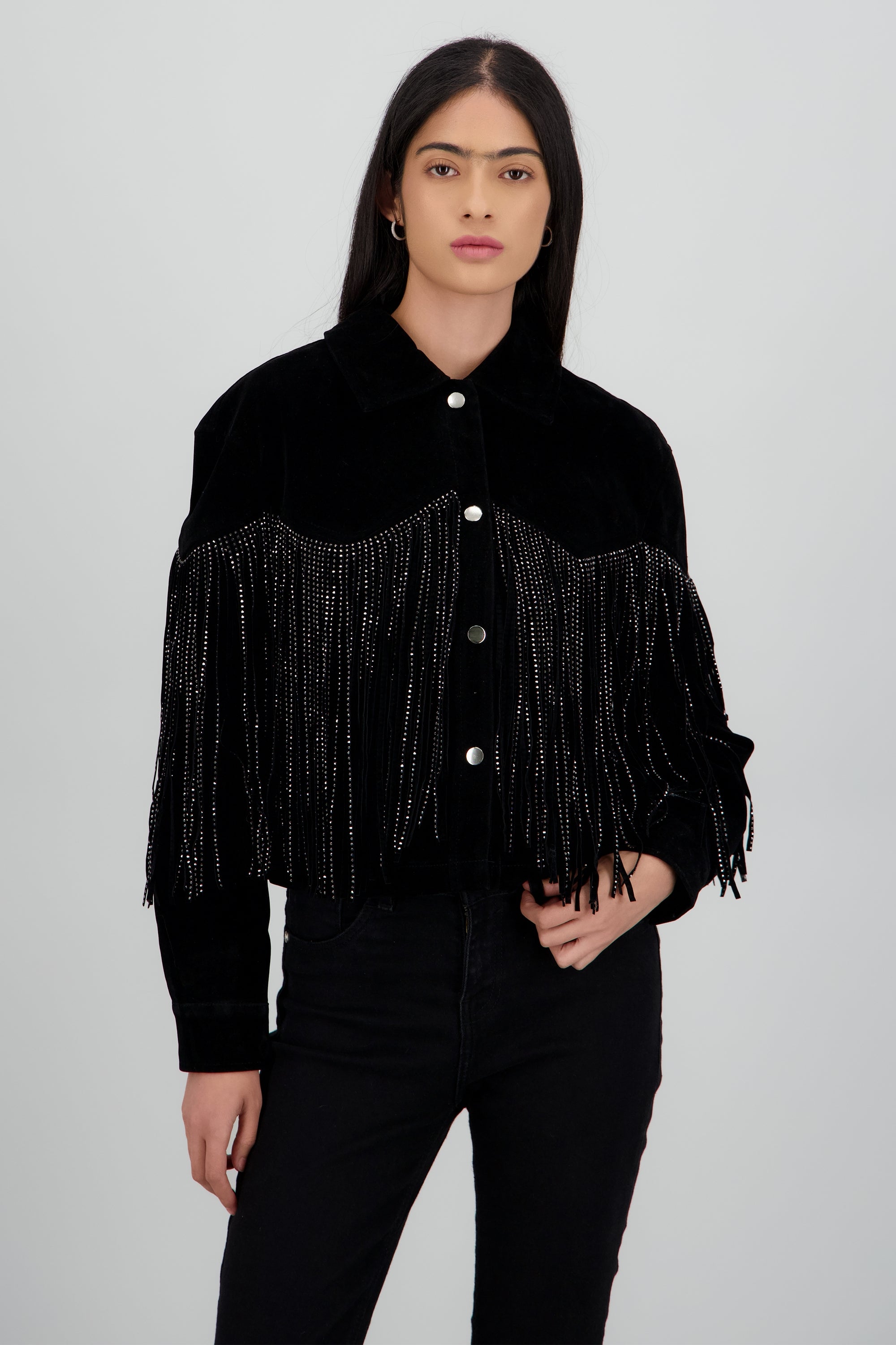 Chamarra de suede con fringe brillos NEGRO