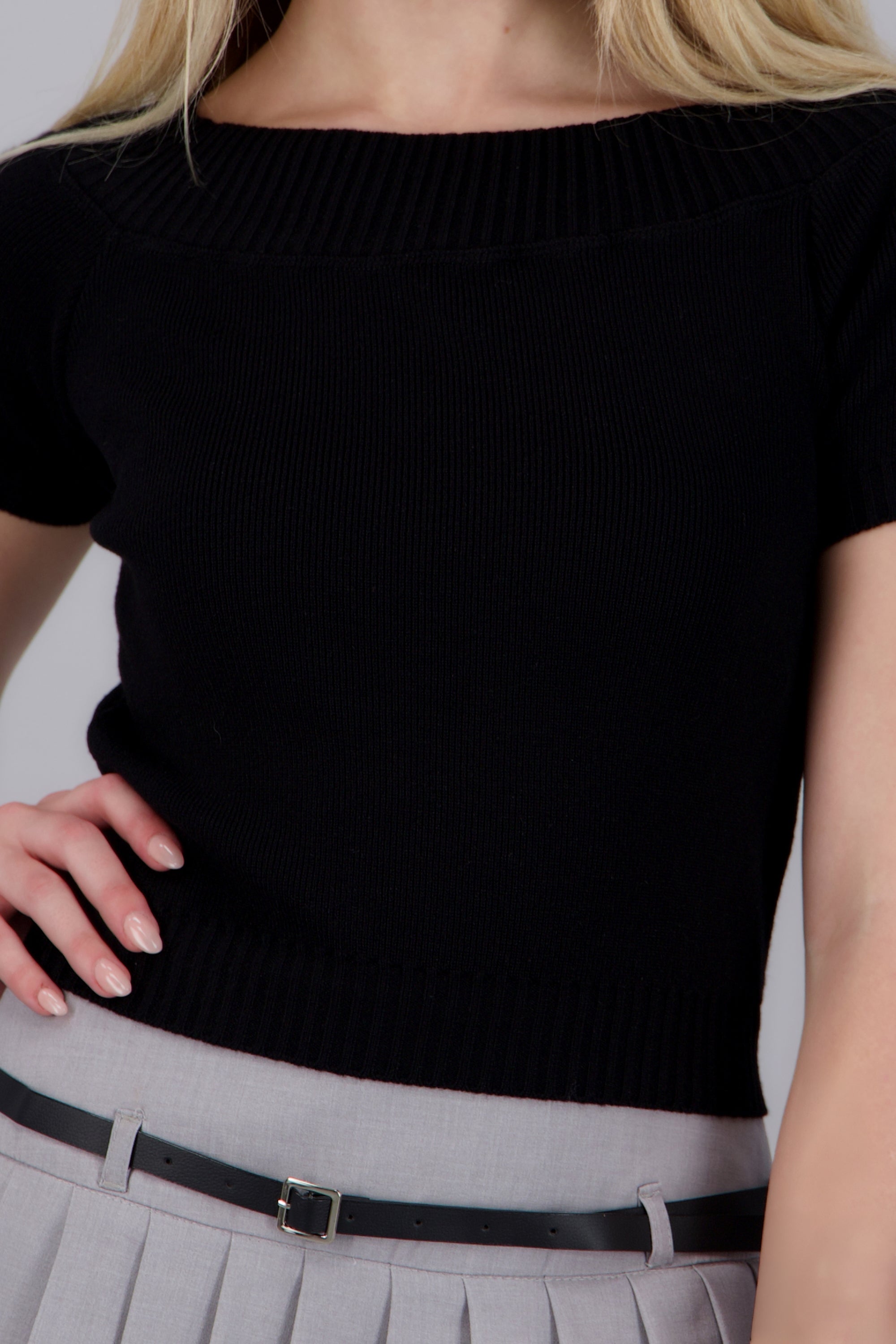 top canale bold NEGRO