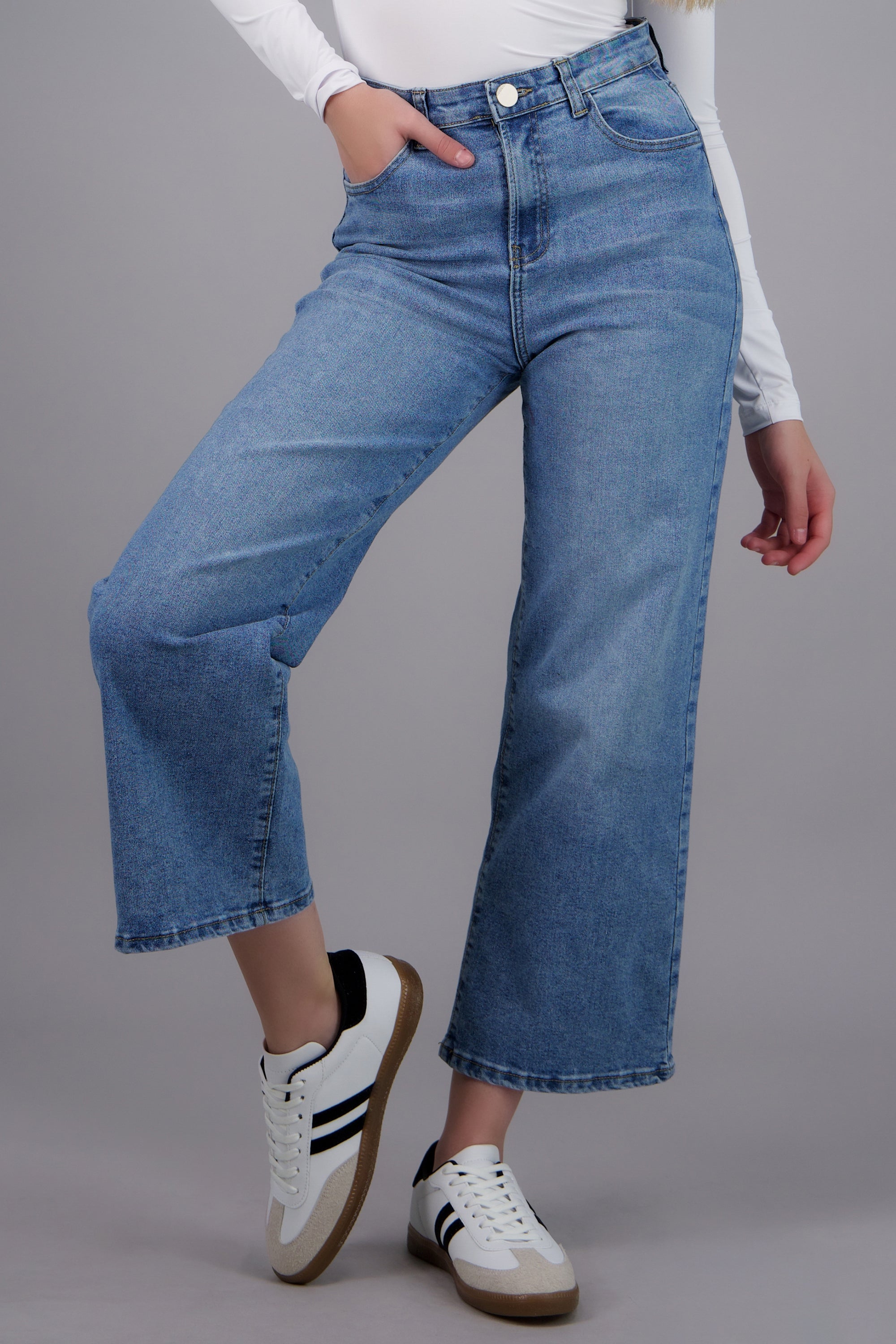 Jeans culotte amplio LIGHT WASH