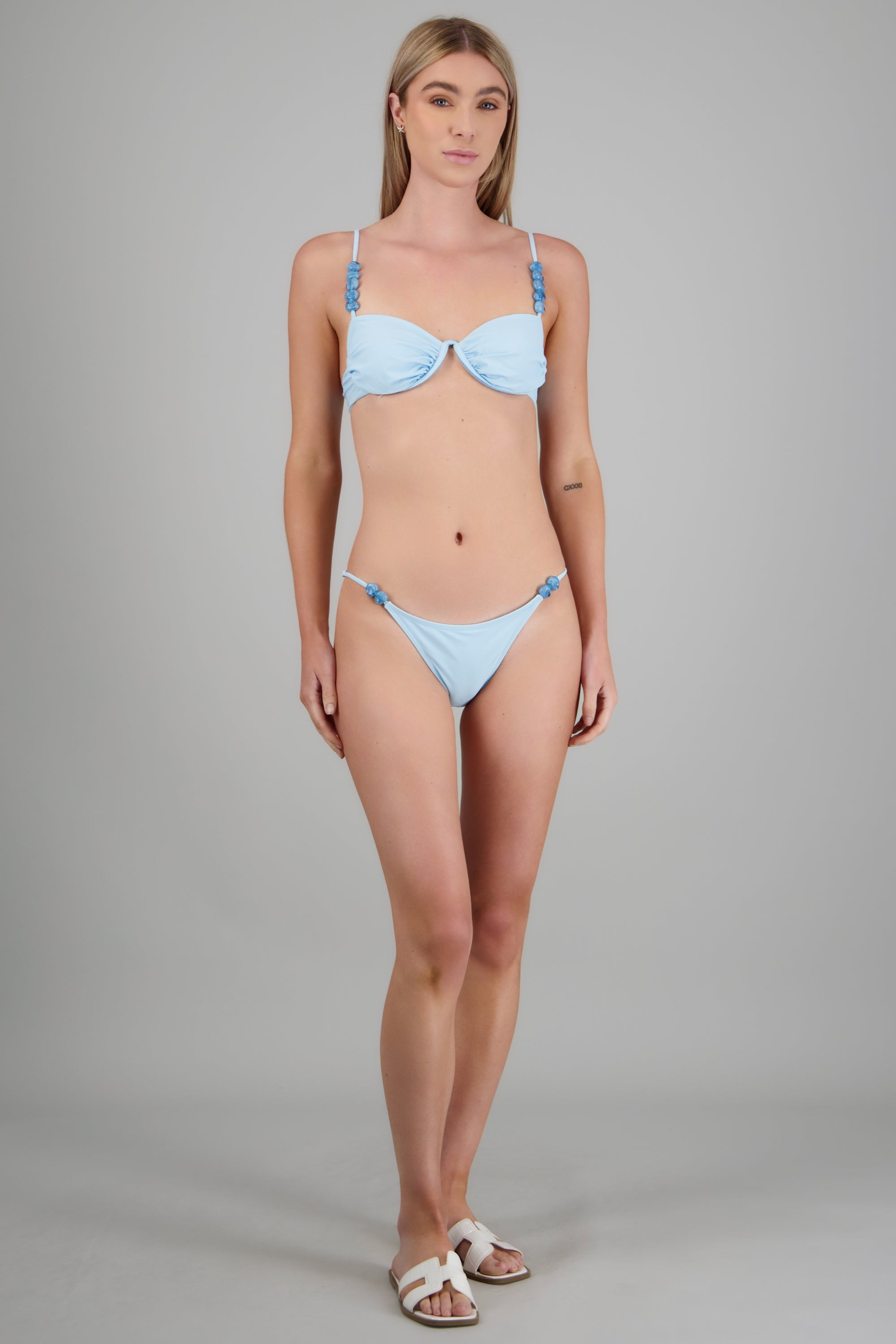 Bikini detalle piedras AZUL PASTEL