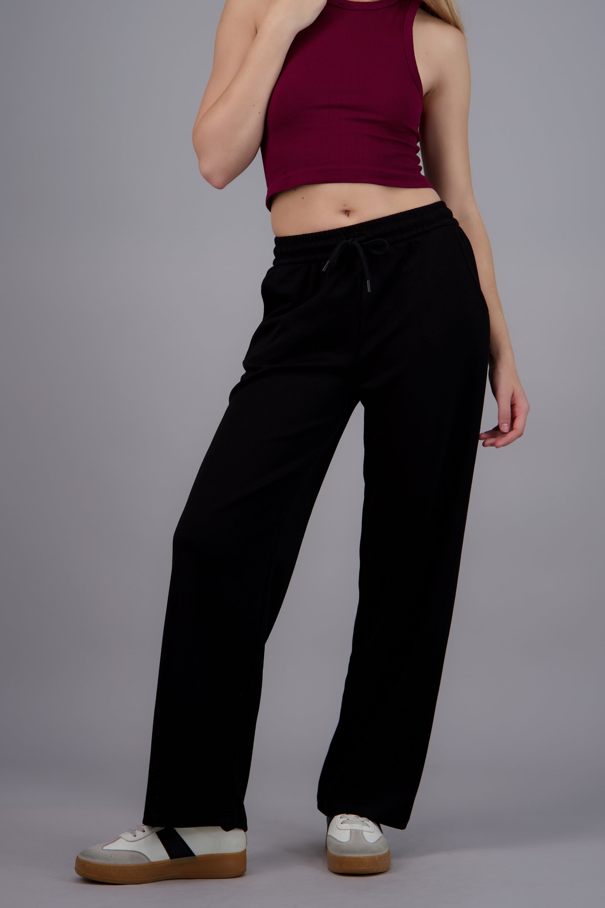 Pants lisos con bolsas NEGRO