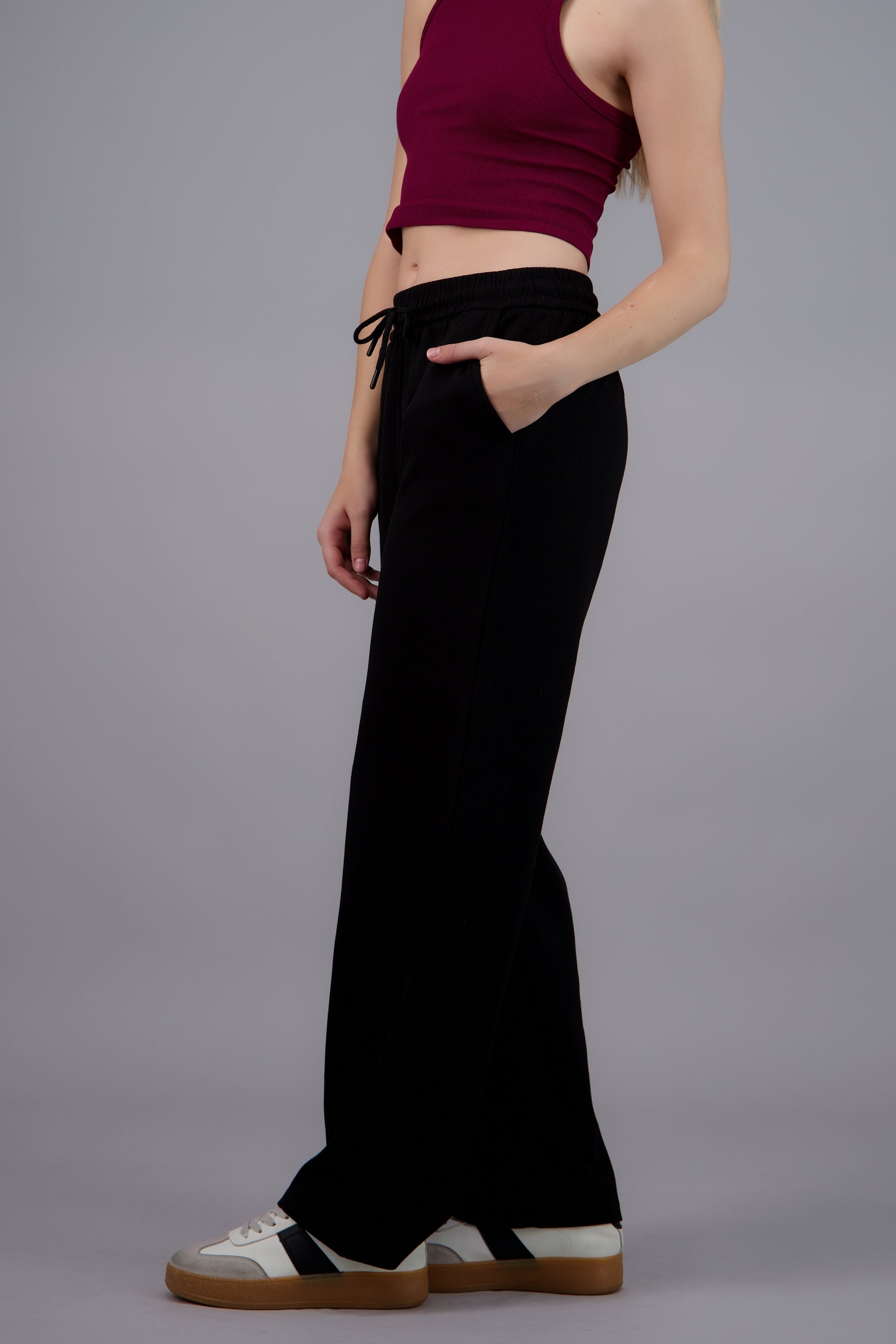 Pants lisos con bolsas NEGRO