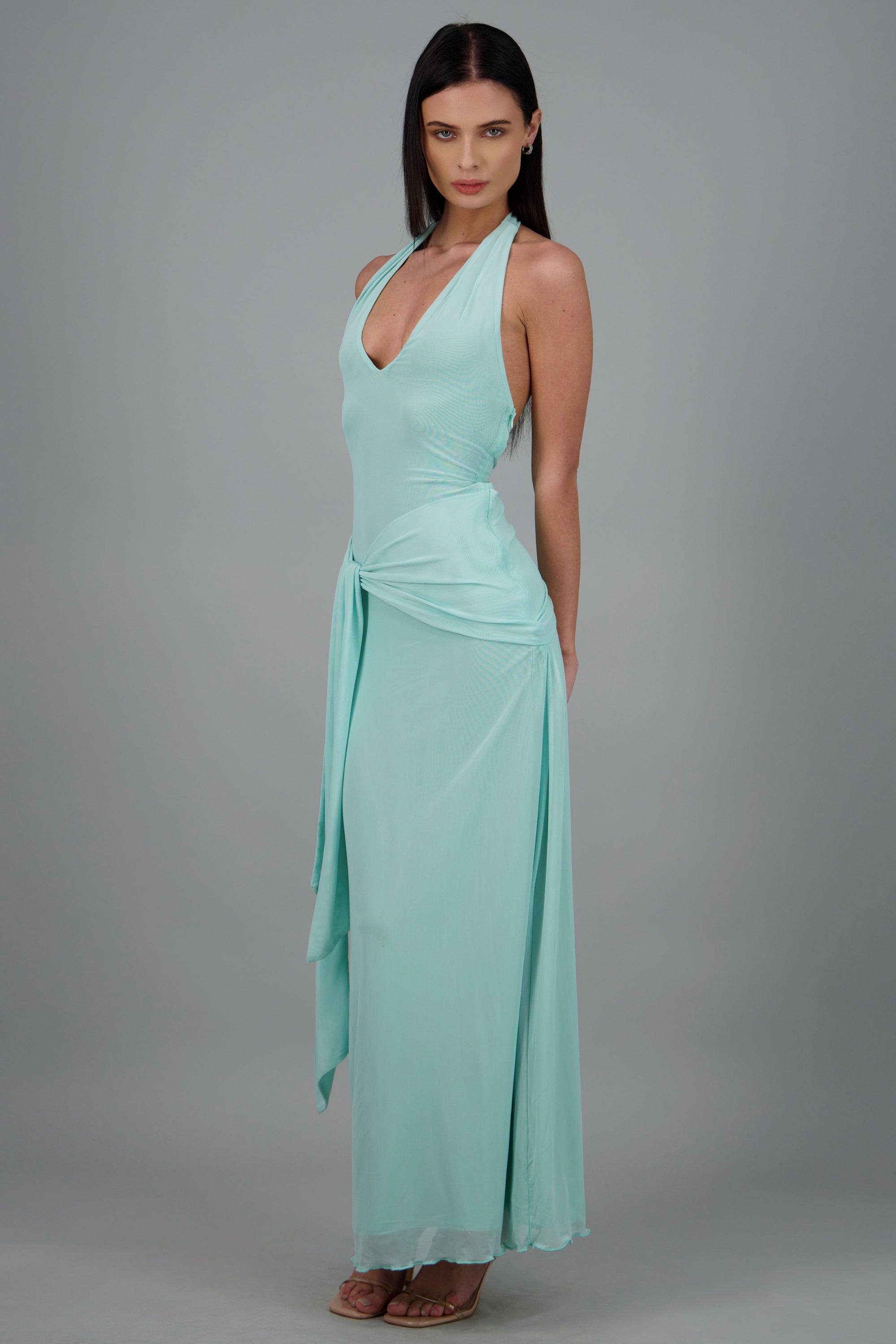 Vestido halter con amarre en cintura AZUL PASTEL