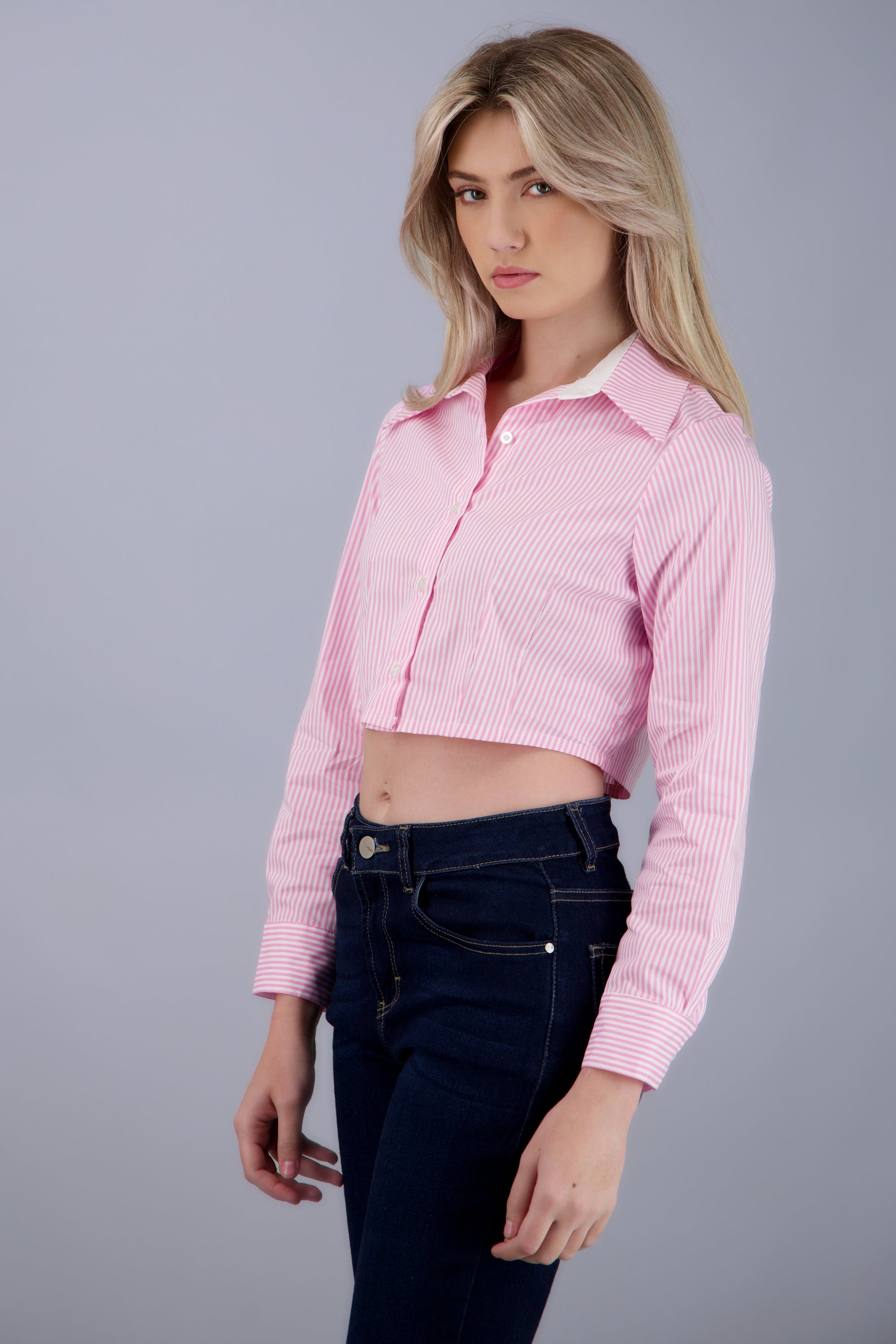 Camisa crop de rayas con pinzas ROSA COMBO