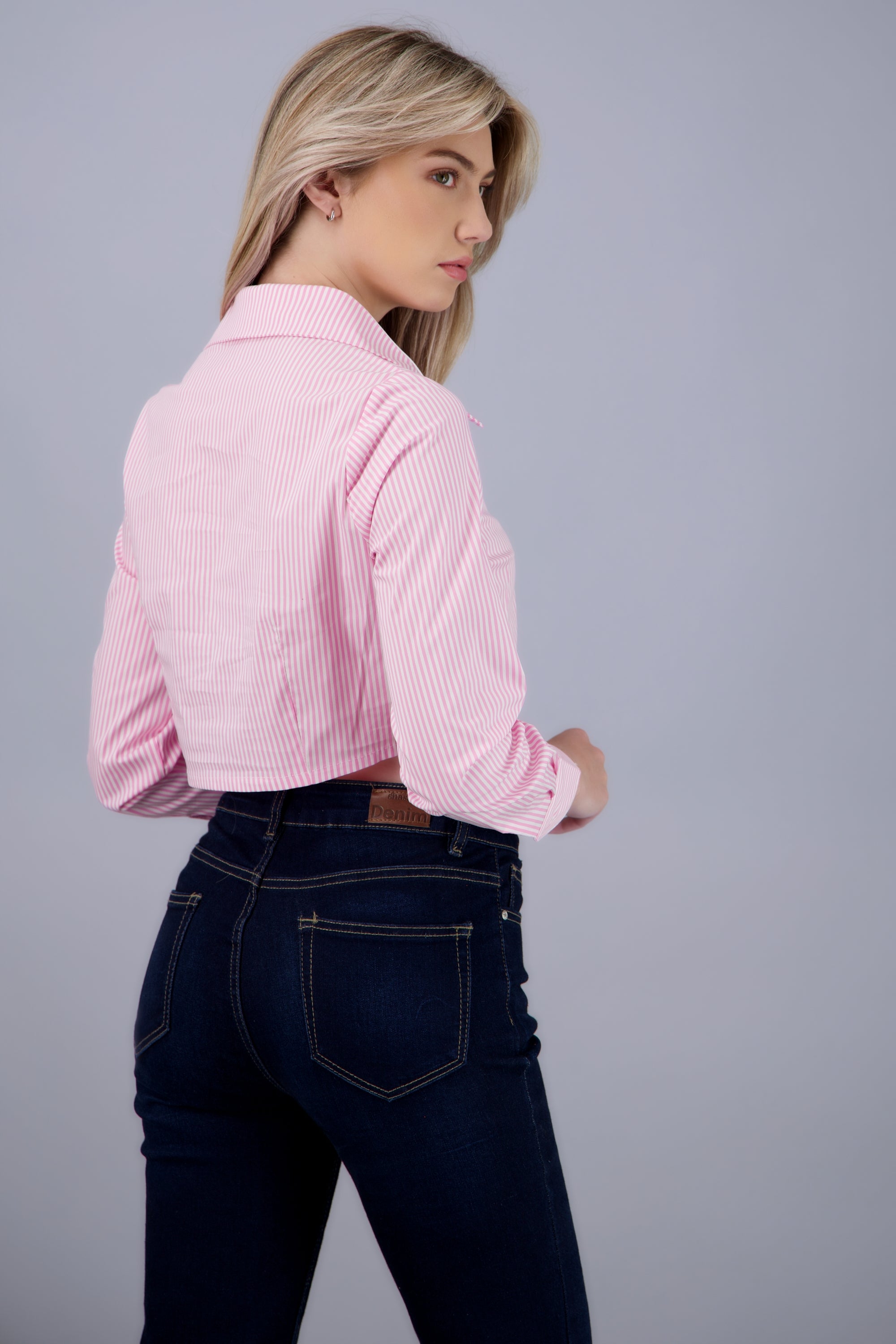 Camisa crop de rayas con pinzas ROSA COMBO