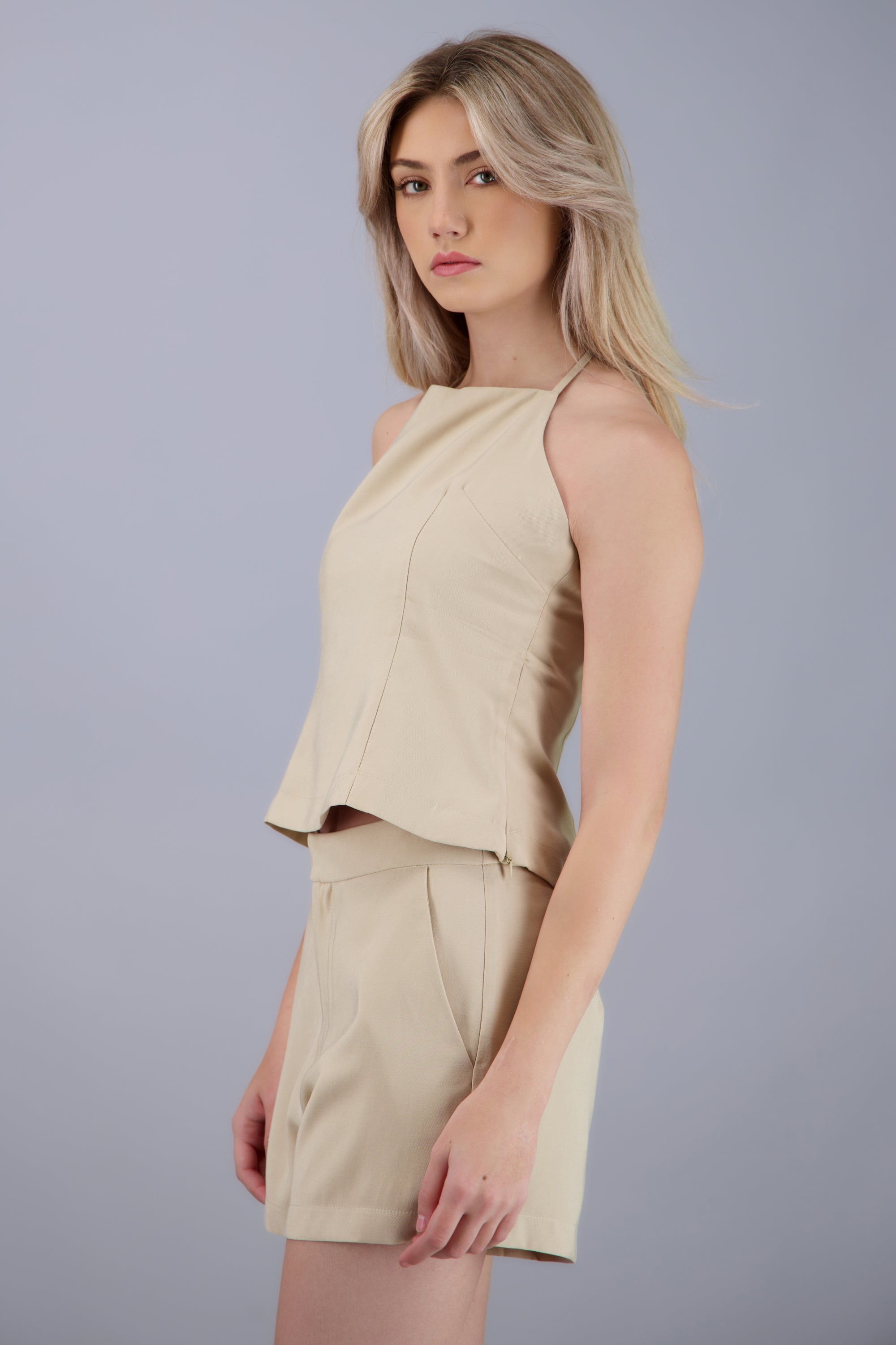 Blusa de suede halter BEIGE
