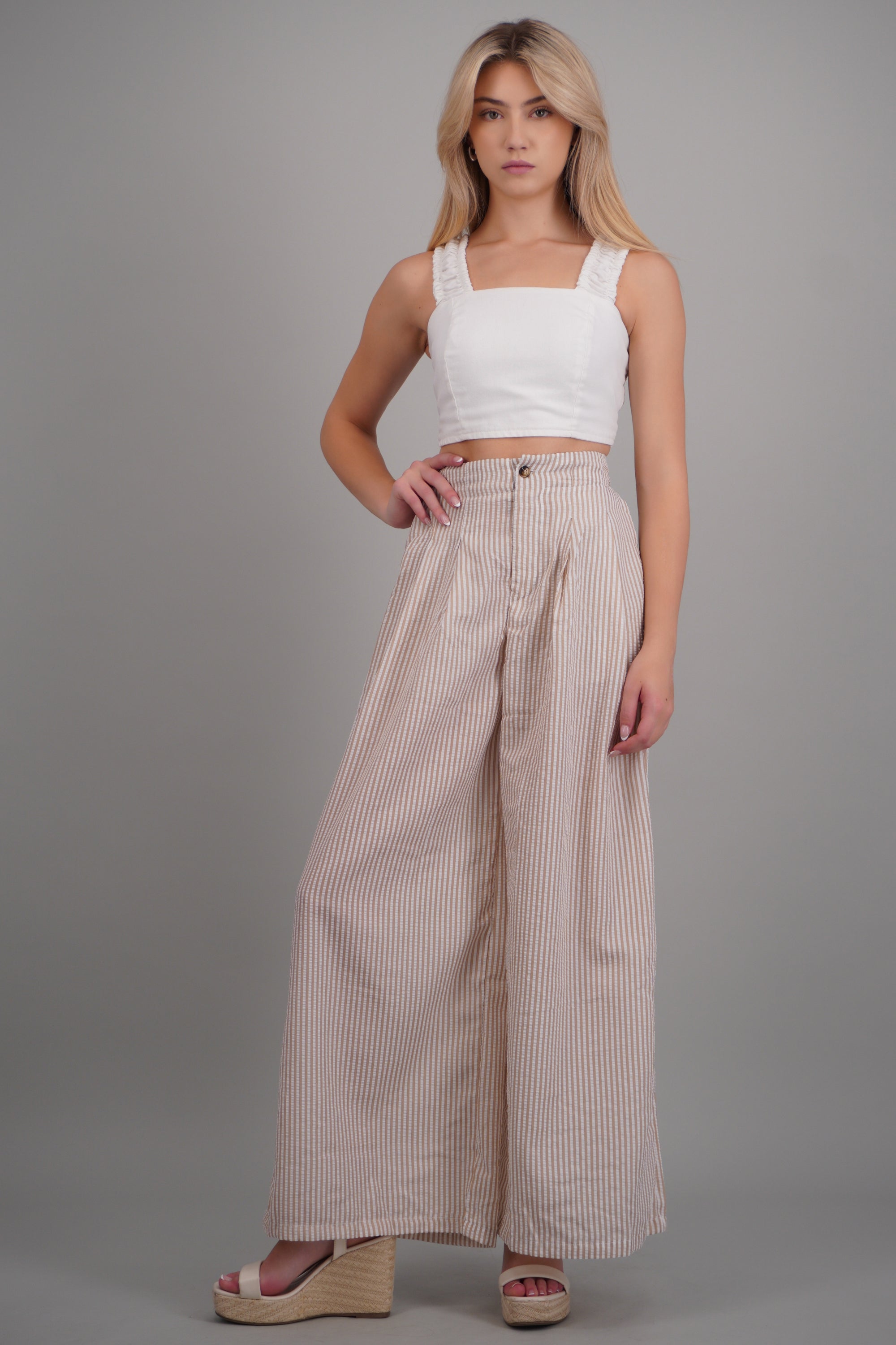 Pantalón de rayas detalle pinzas BEIGE