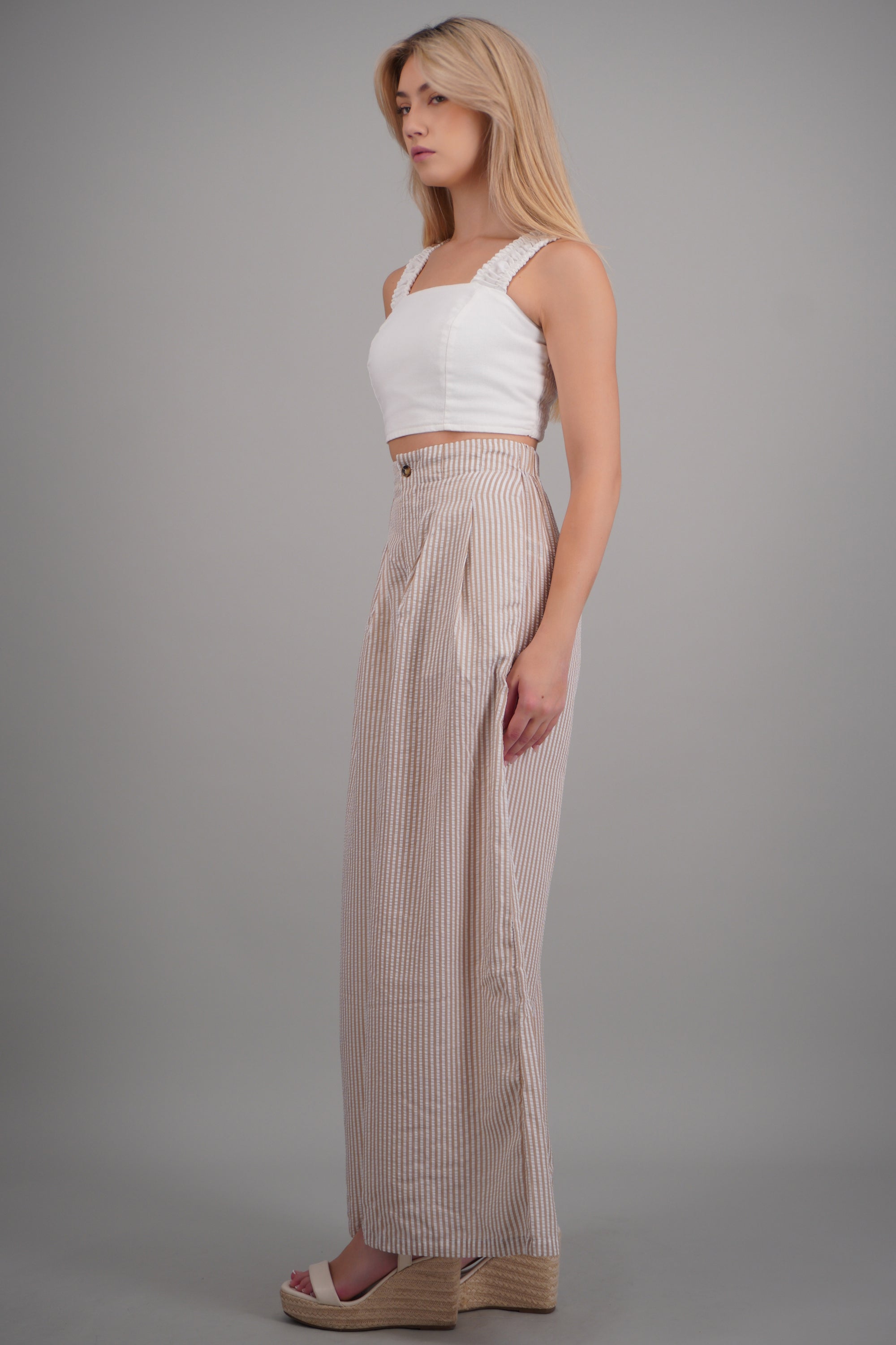 Pantalón de rayas detalle pinzas BEIGE