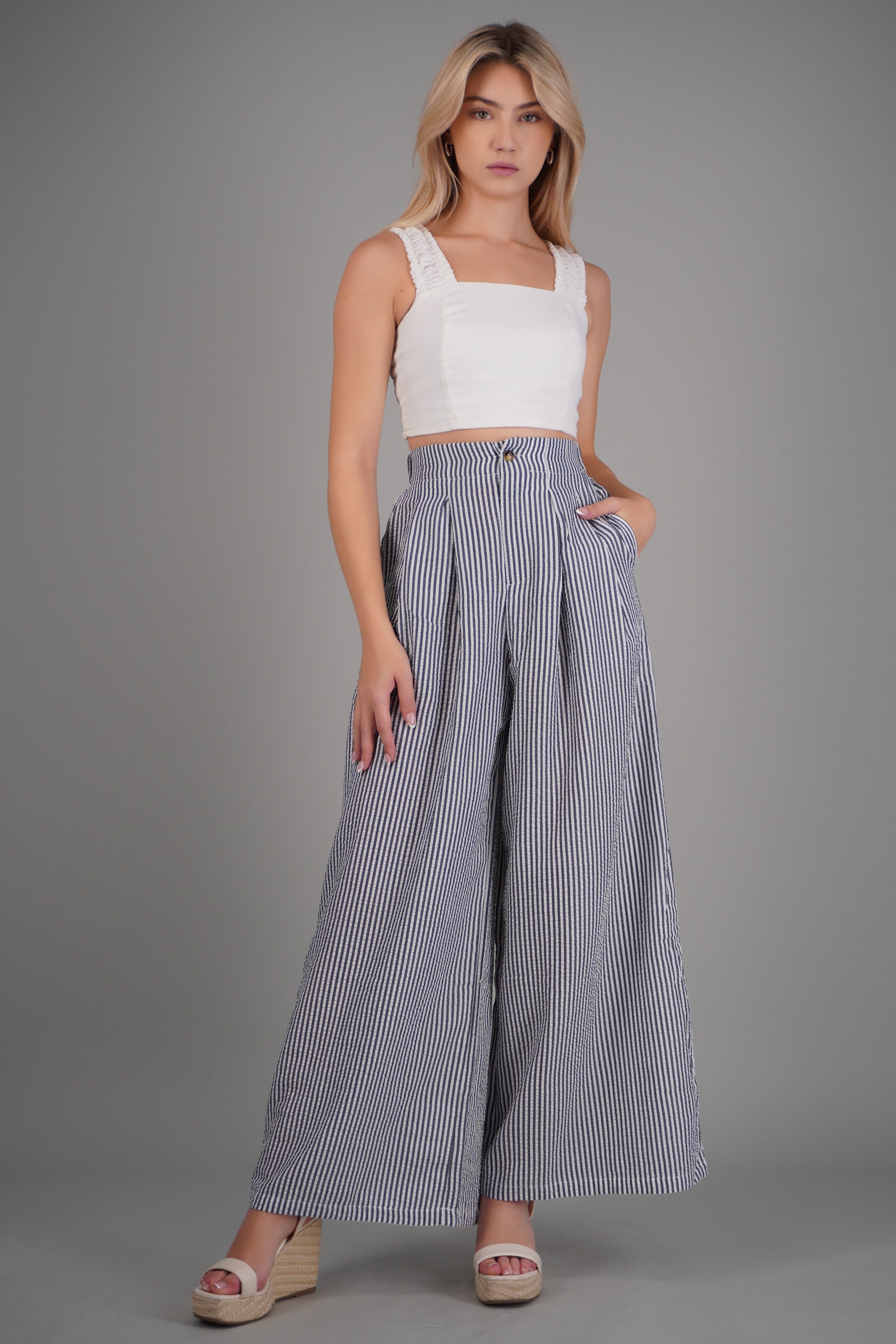 Pantalón de rayas detalle pinzas BLANCO COMBO