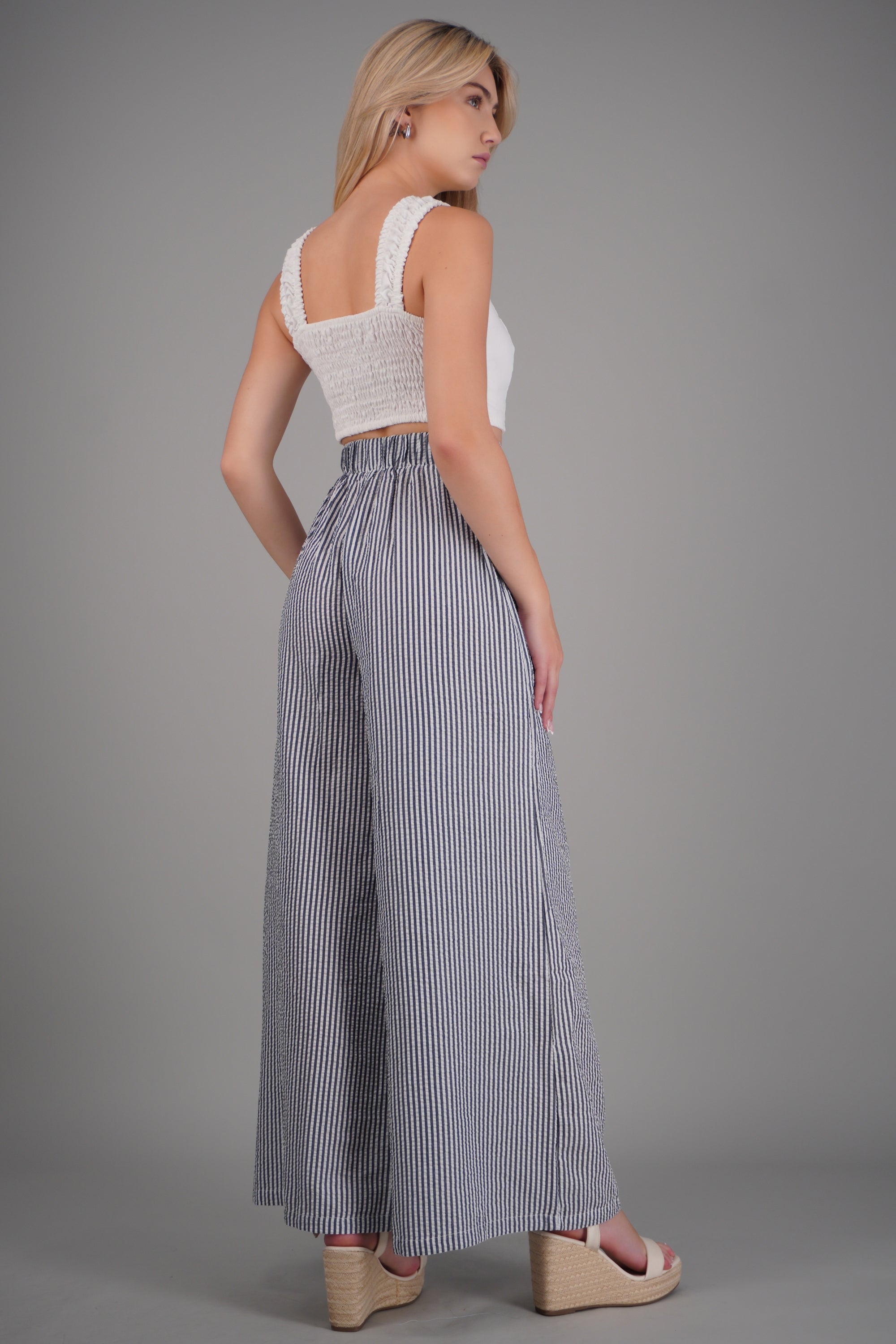 Pantalón de rayas detalle pinzas BLANCO COMBO