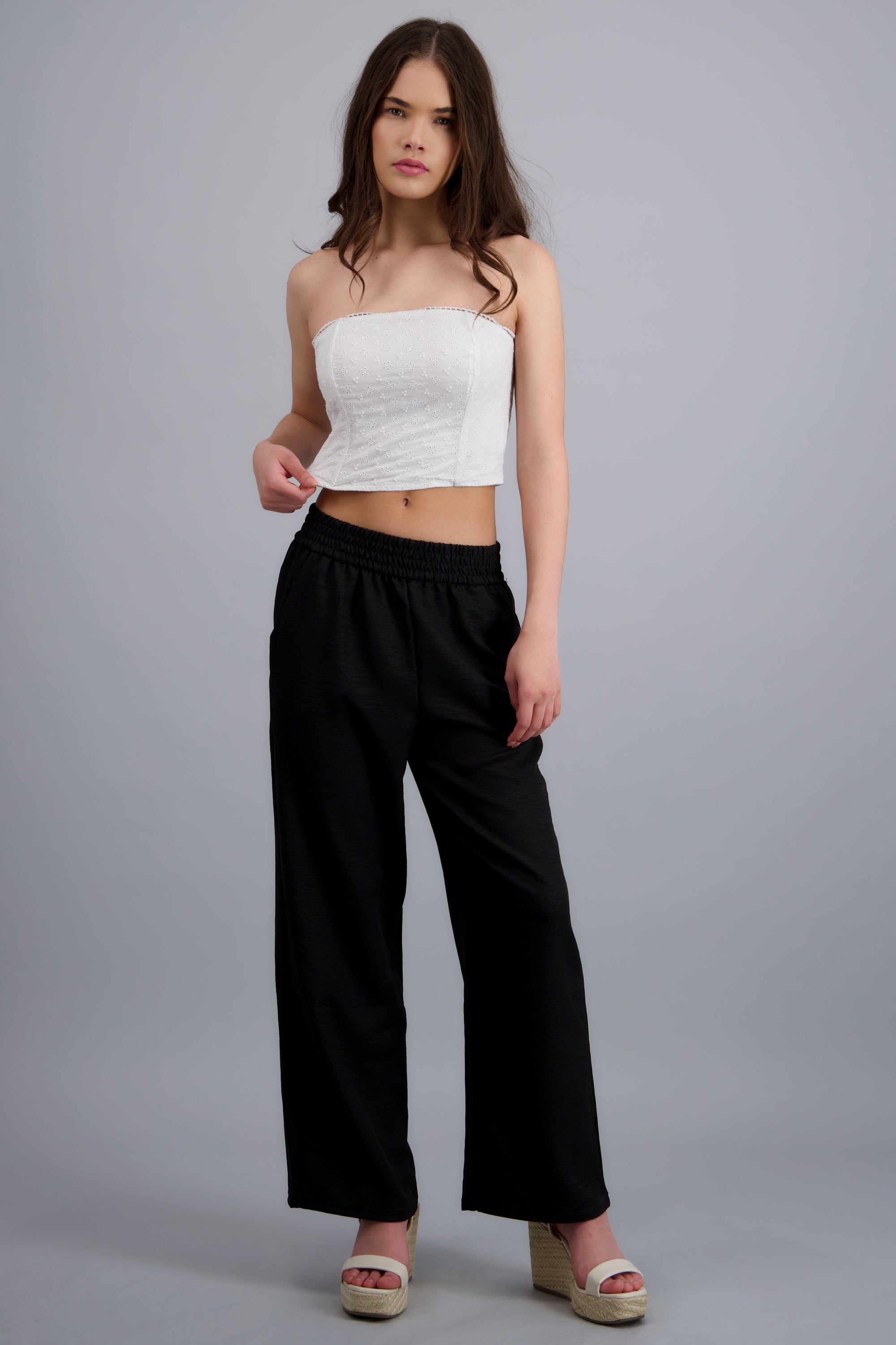 Pantalon liso textura NEGRO