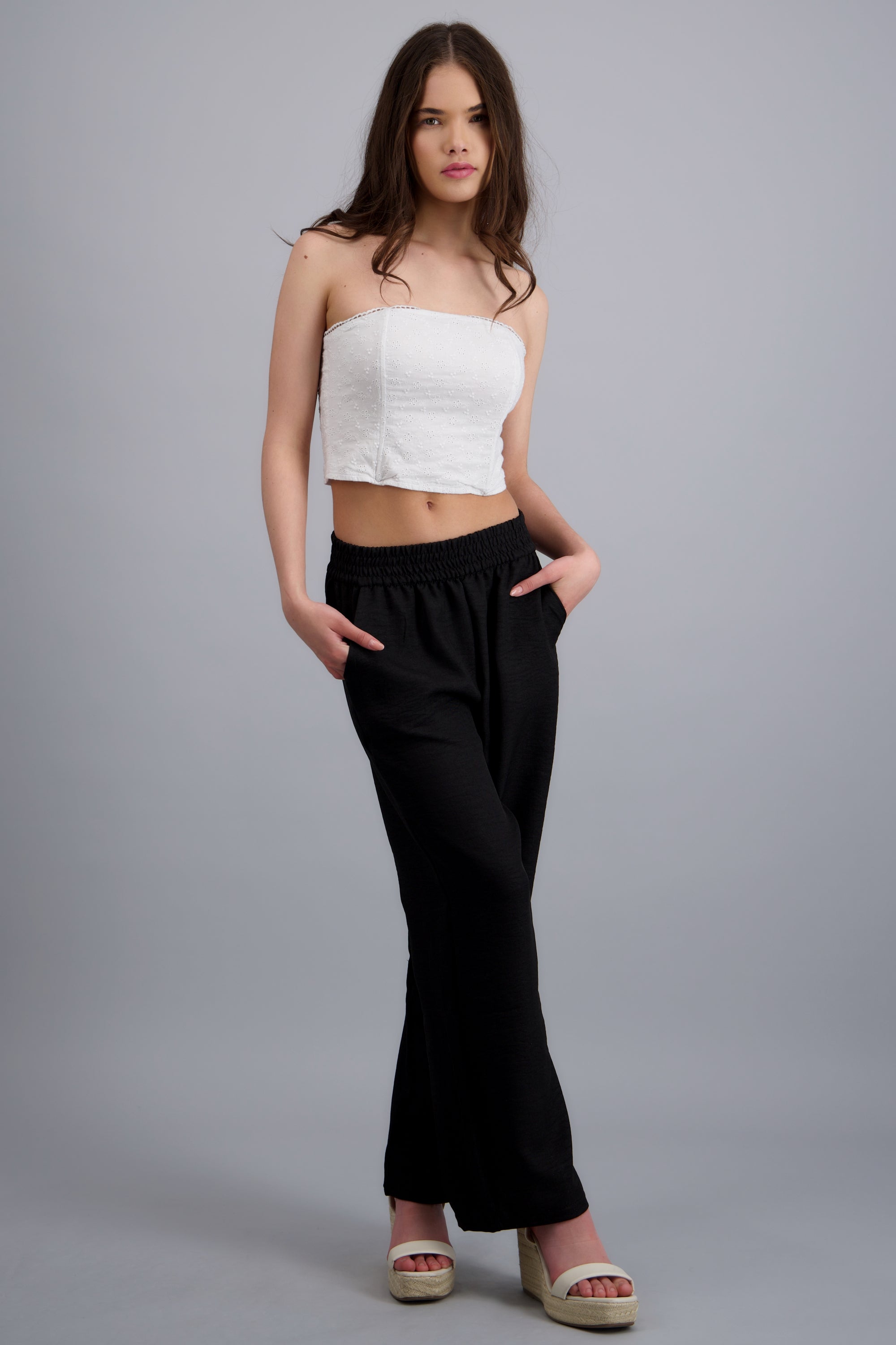 Pantalon liso textura NEGRO