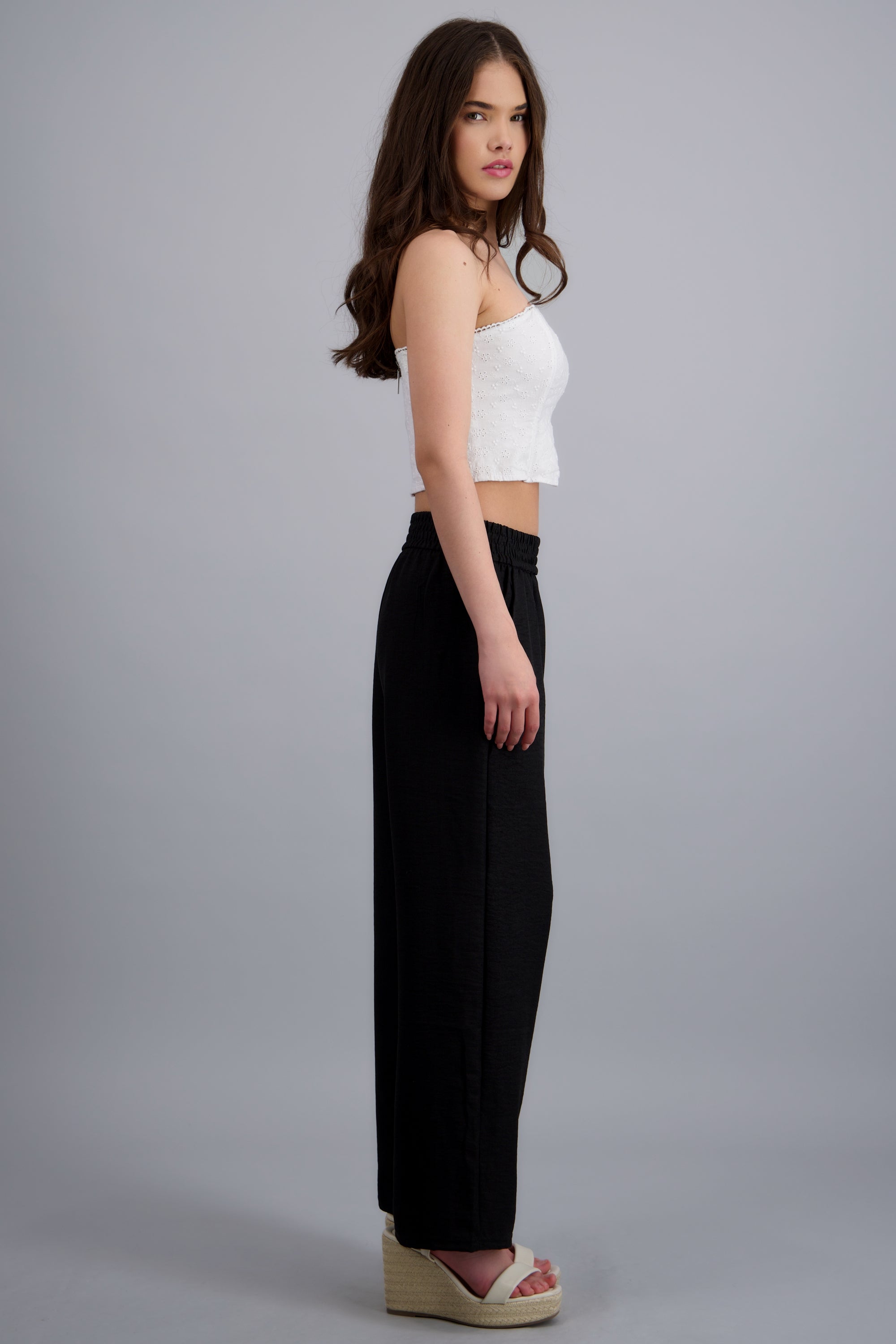 Pantalon liso textura NEGRO