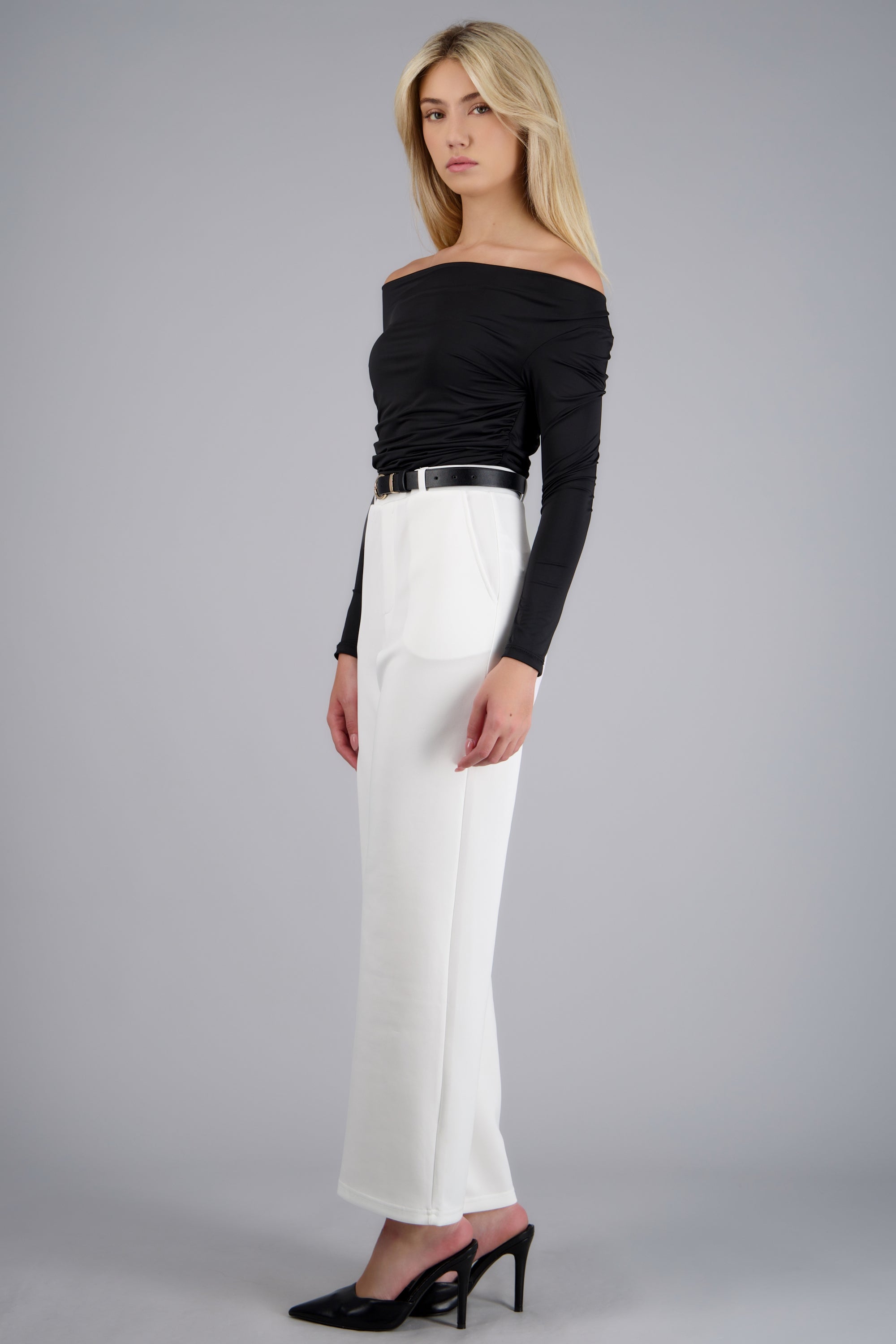 Pantalon estilo recto con cinturon BLANCO
