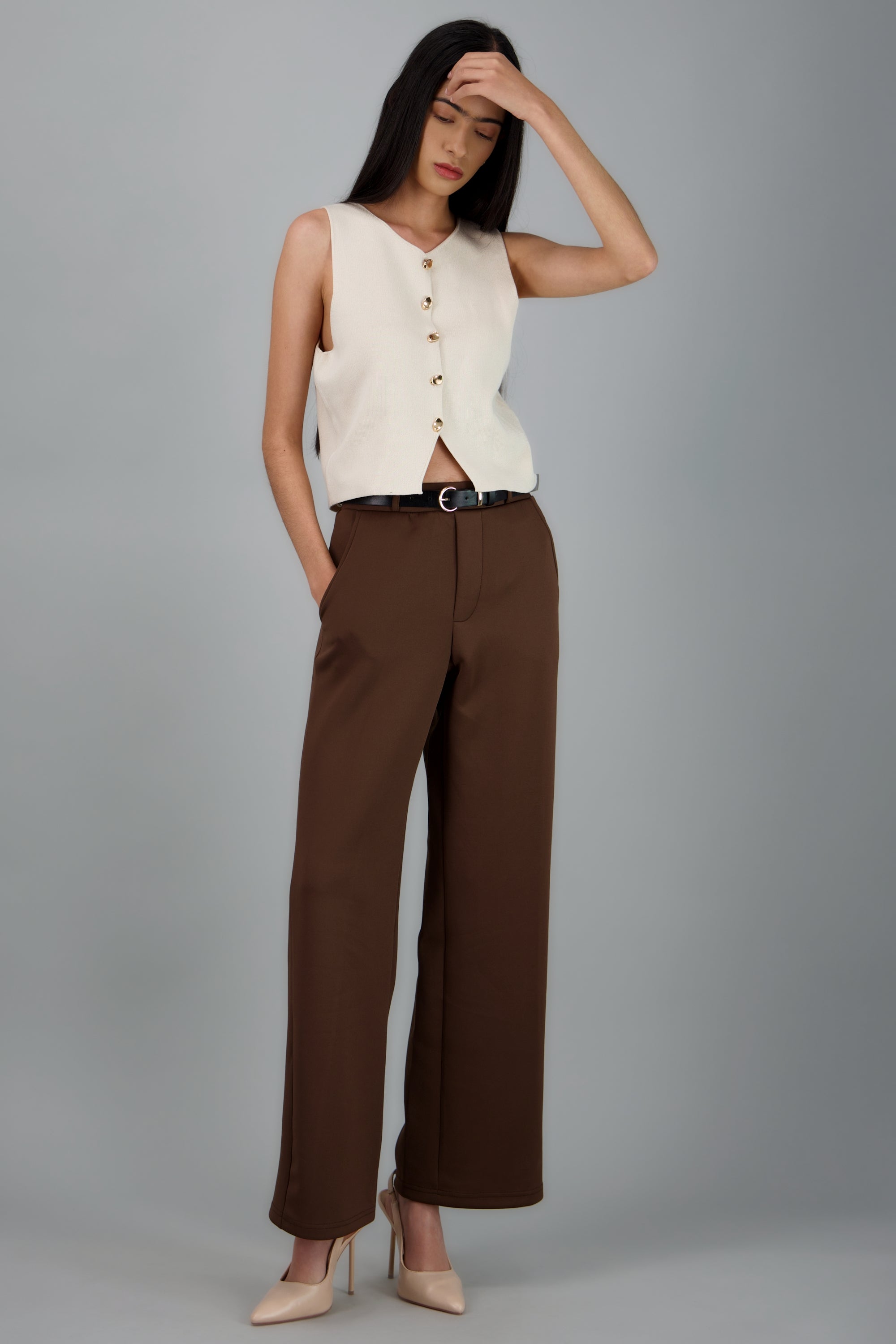 Pantalon estilo recto con cinturon CHOCOLATE