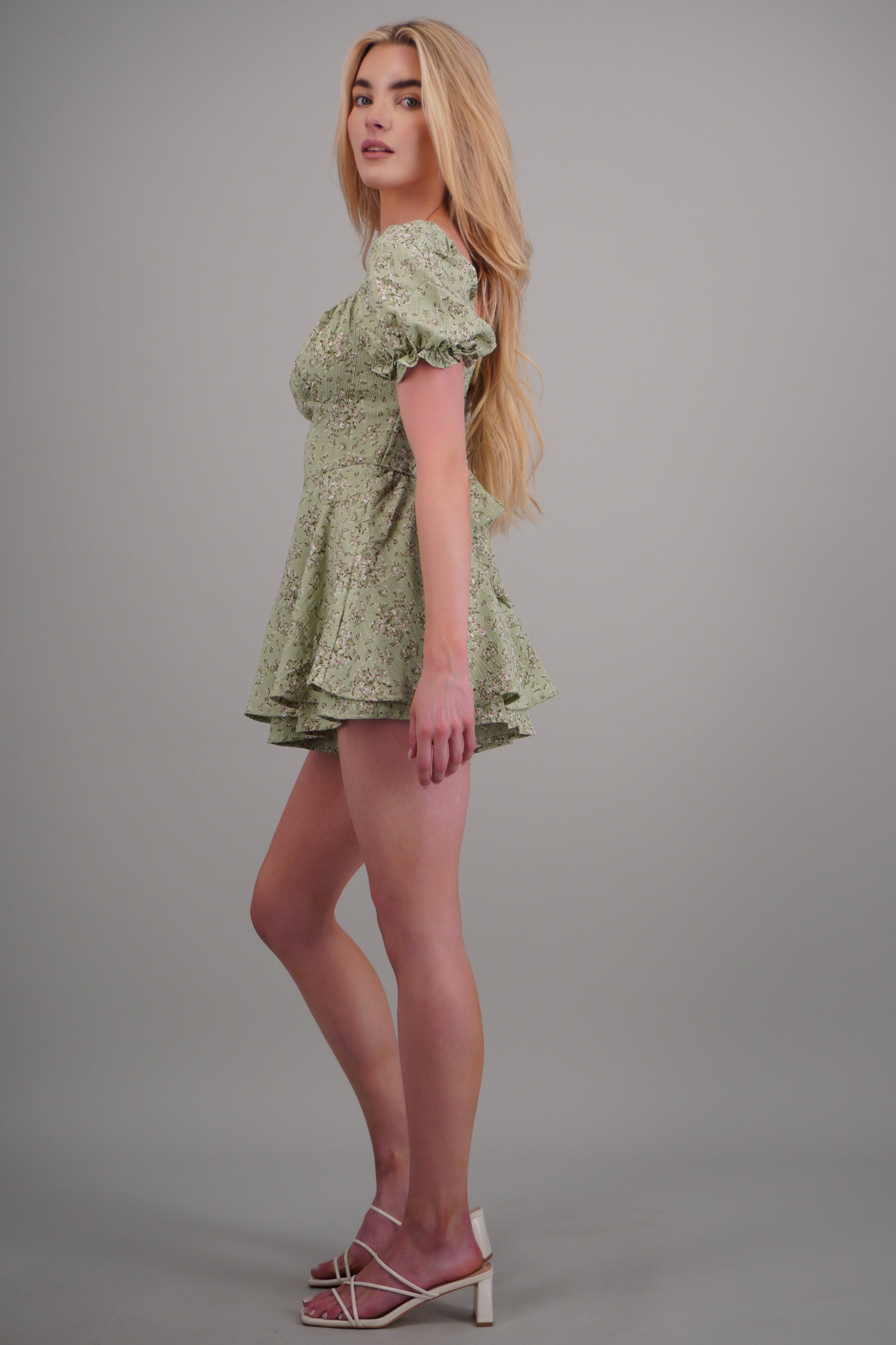 Vestido de escote cuadrado con mangas abullonadas VERDE
