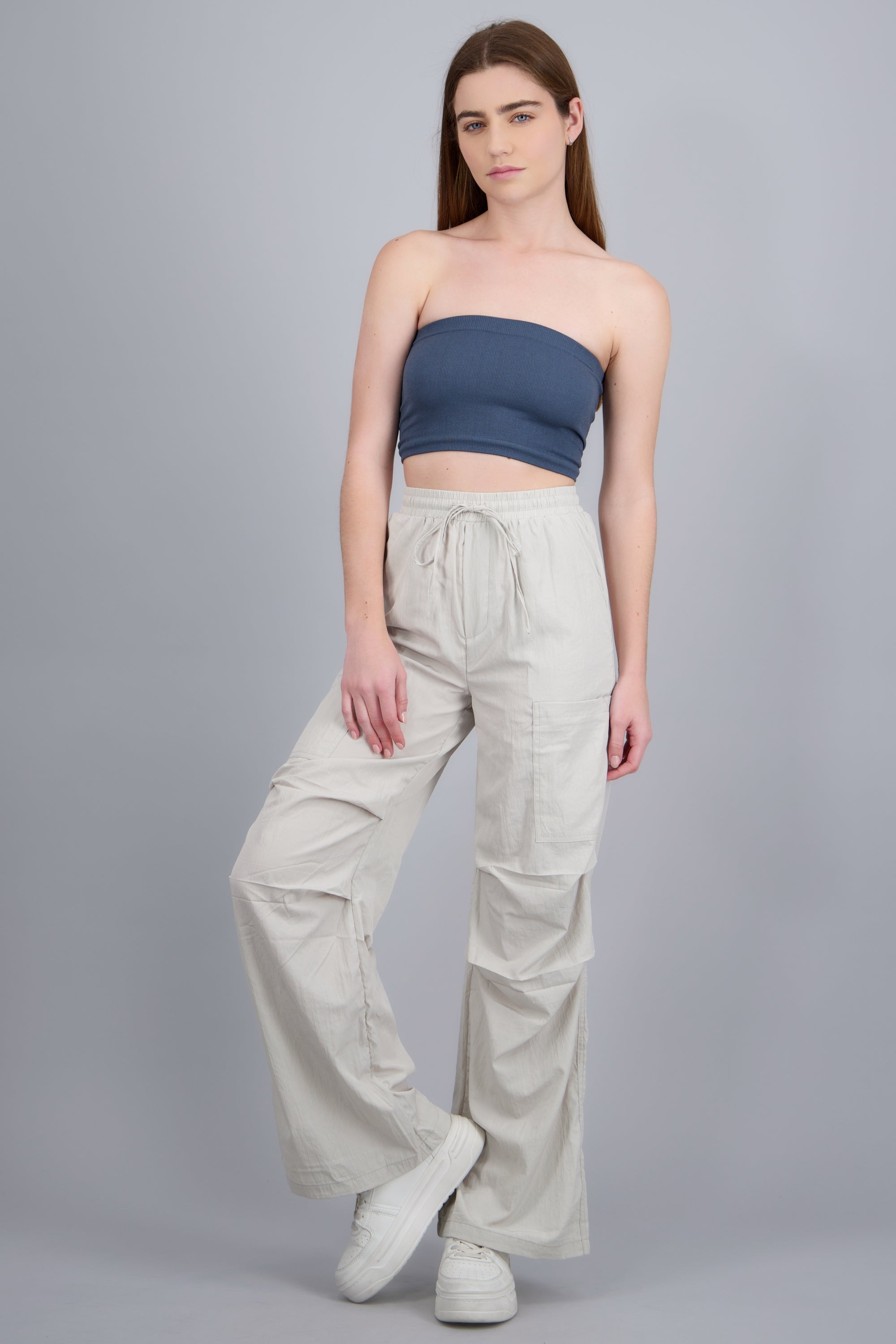 Pantalón wide leg con bolsas HUESO