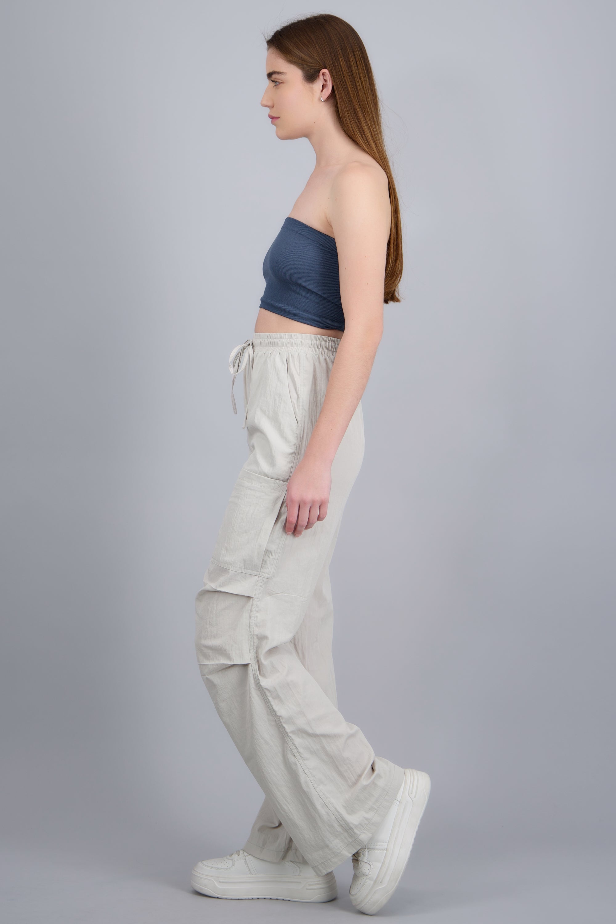 Pantalón wide leg con bolsas HUESO