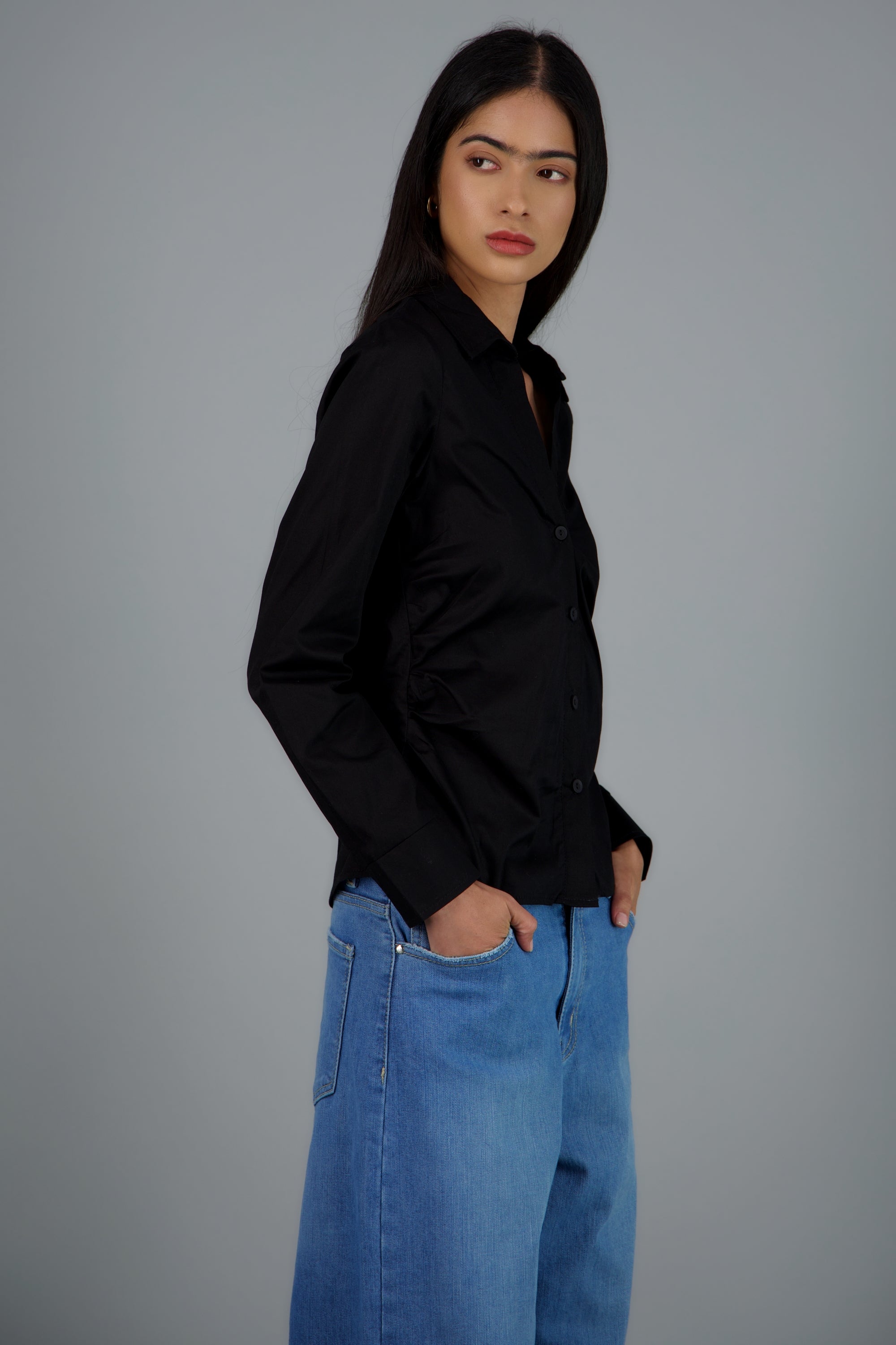 Camisa manga larga detalle frunces NEGRO