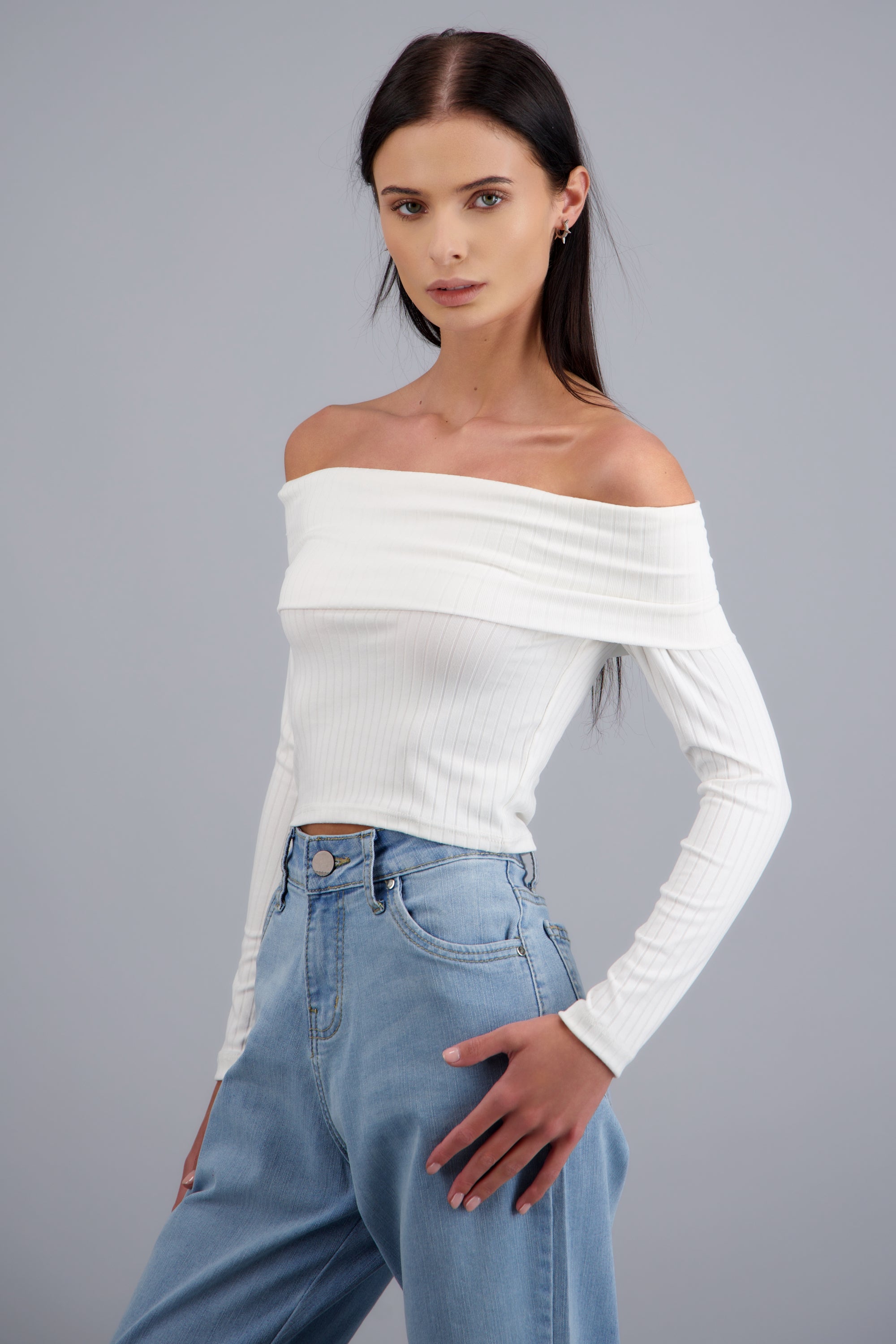Blusa off shoulder manga larga BLANCO