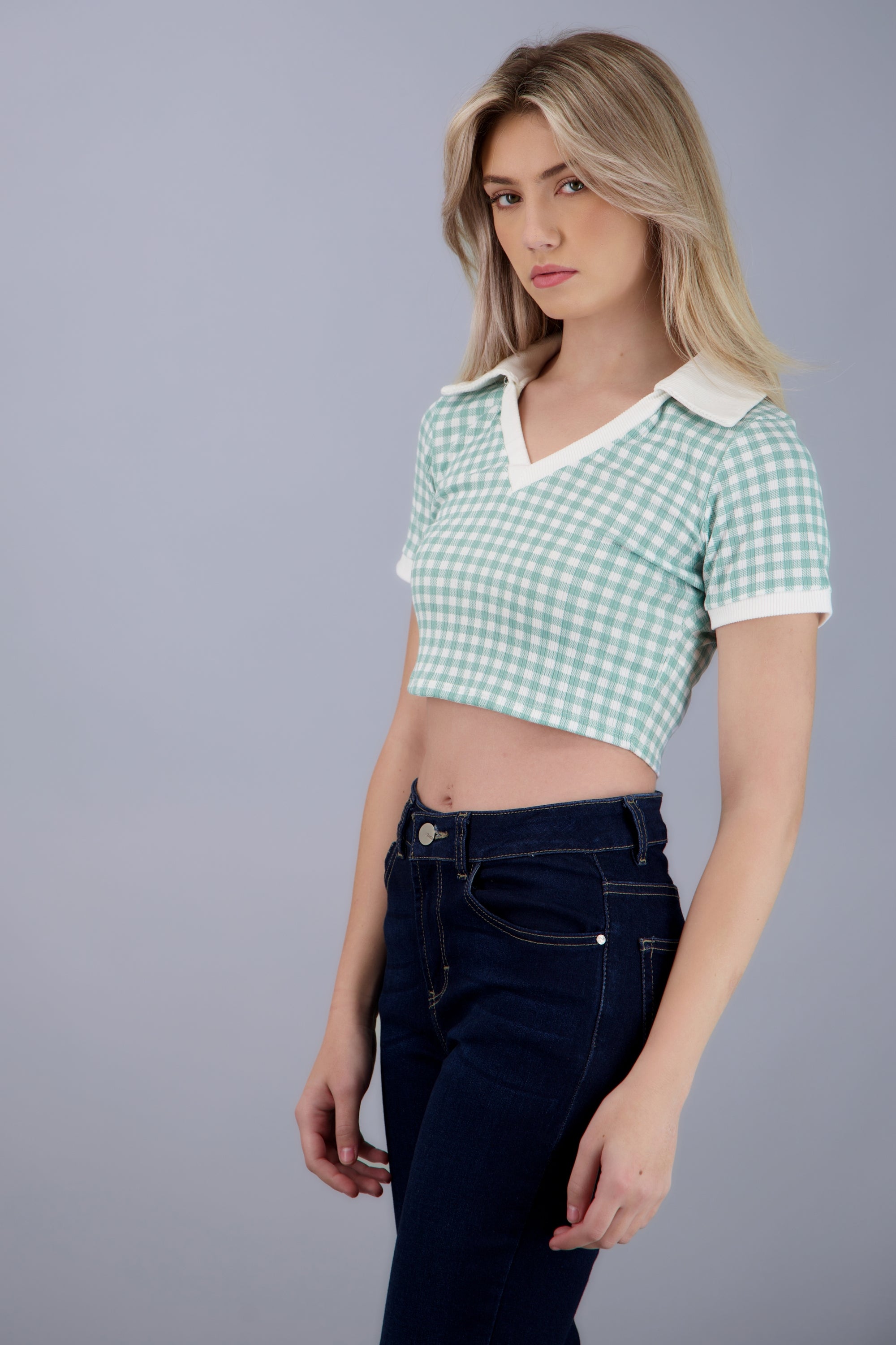 Top polo crop contraste estampado cuadros BLANCO COMBO