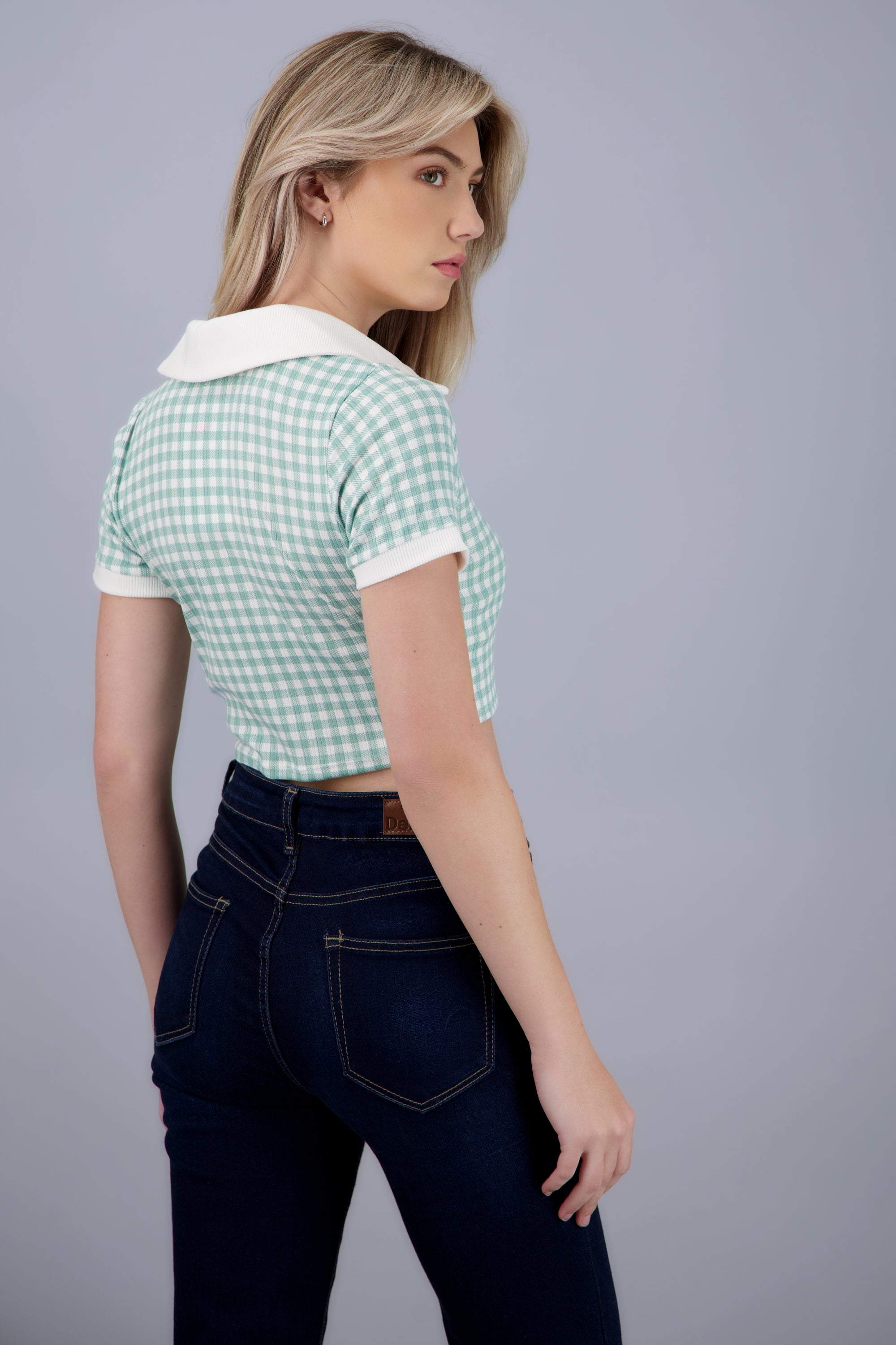 Top polo crop contraste estampado cuadros BLANCO COMBO