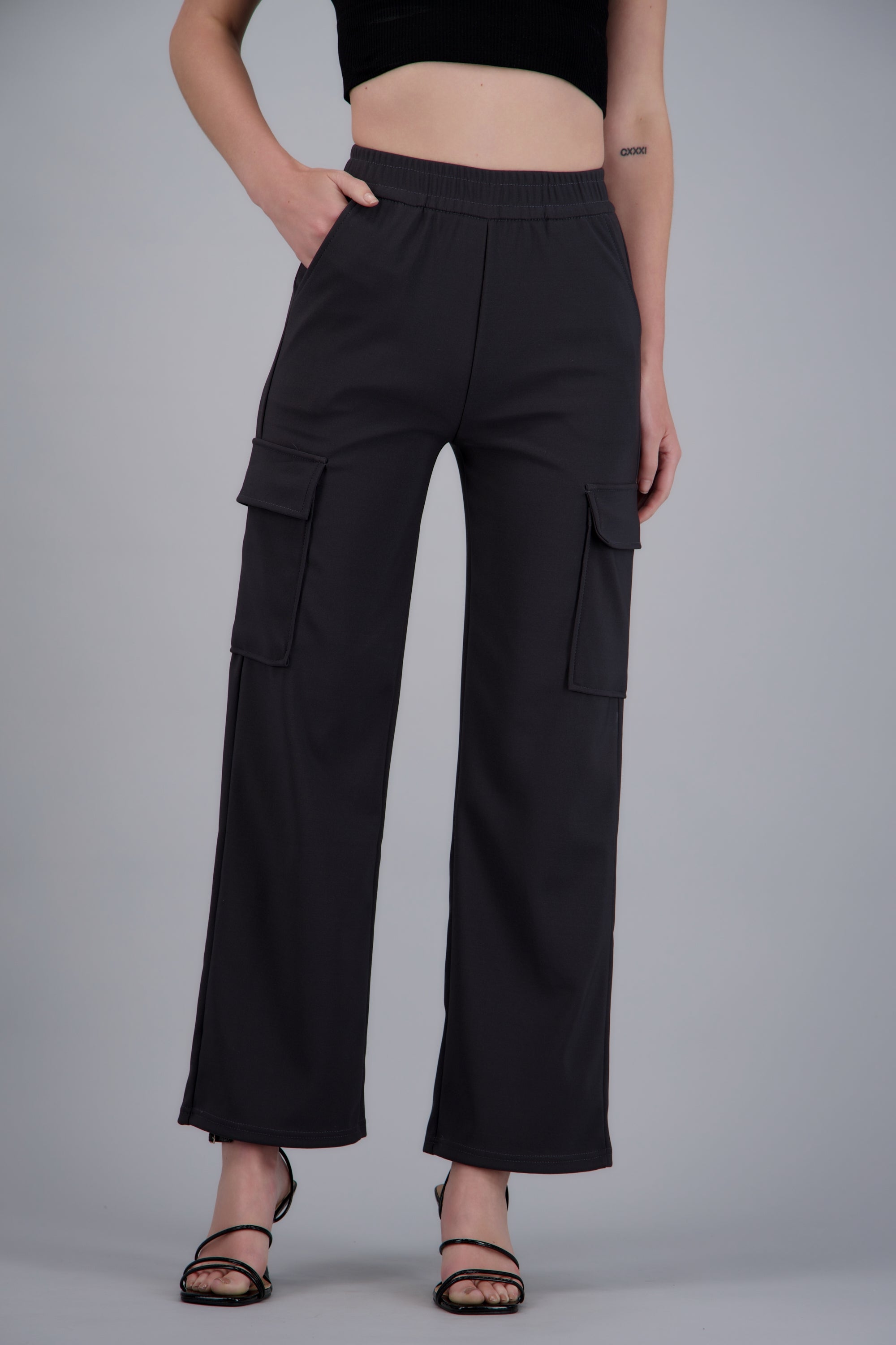 Pants cargo tacto suave GRIS OBSCURO
