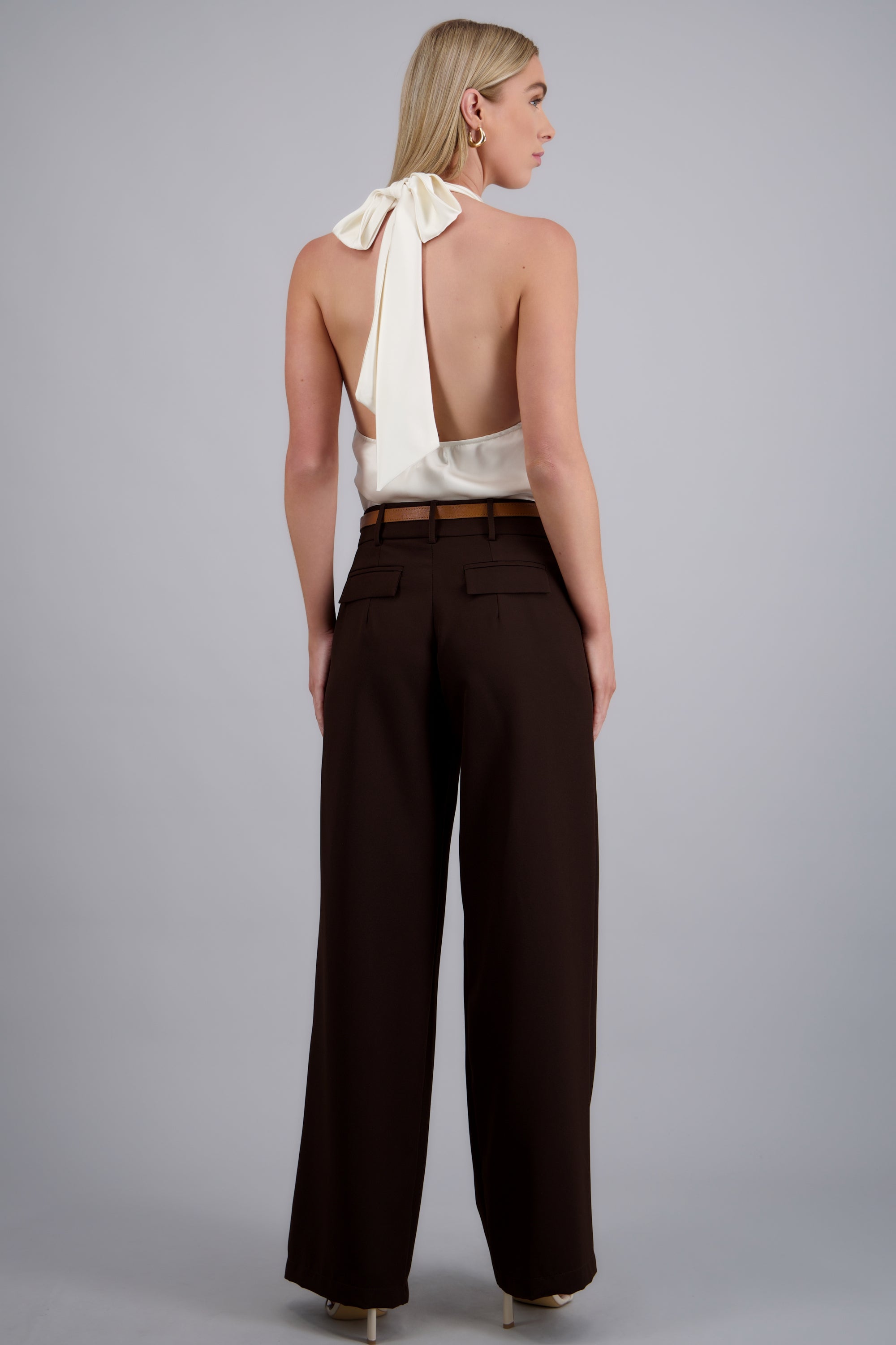 Pantalon sastreado detalle cinturon CHOCOLATE
