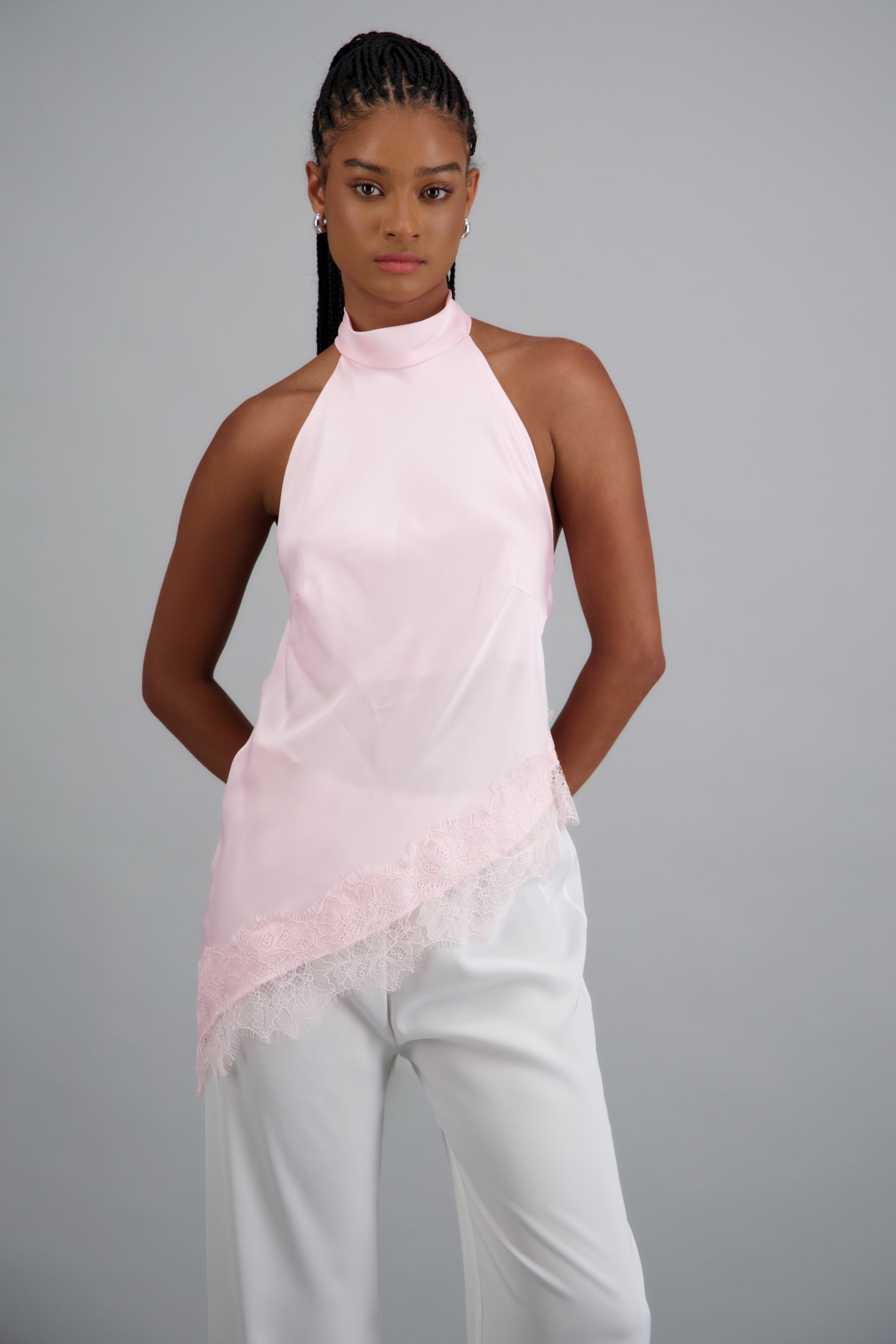Top halter amarre satinado detalle encaje ROSA PASTEL