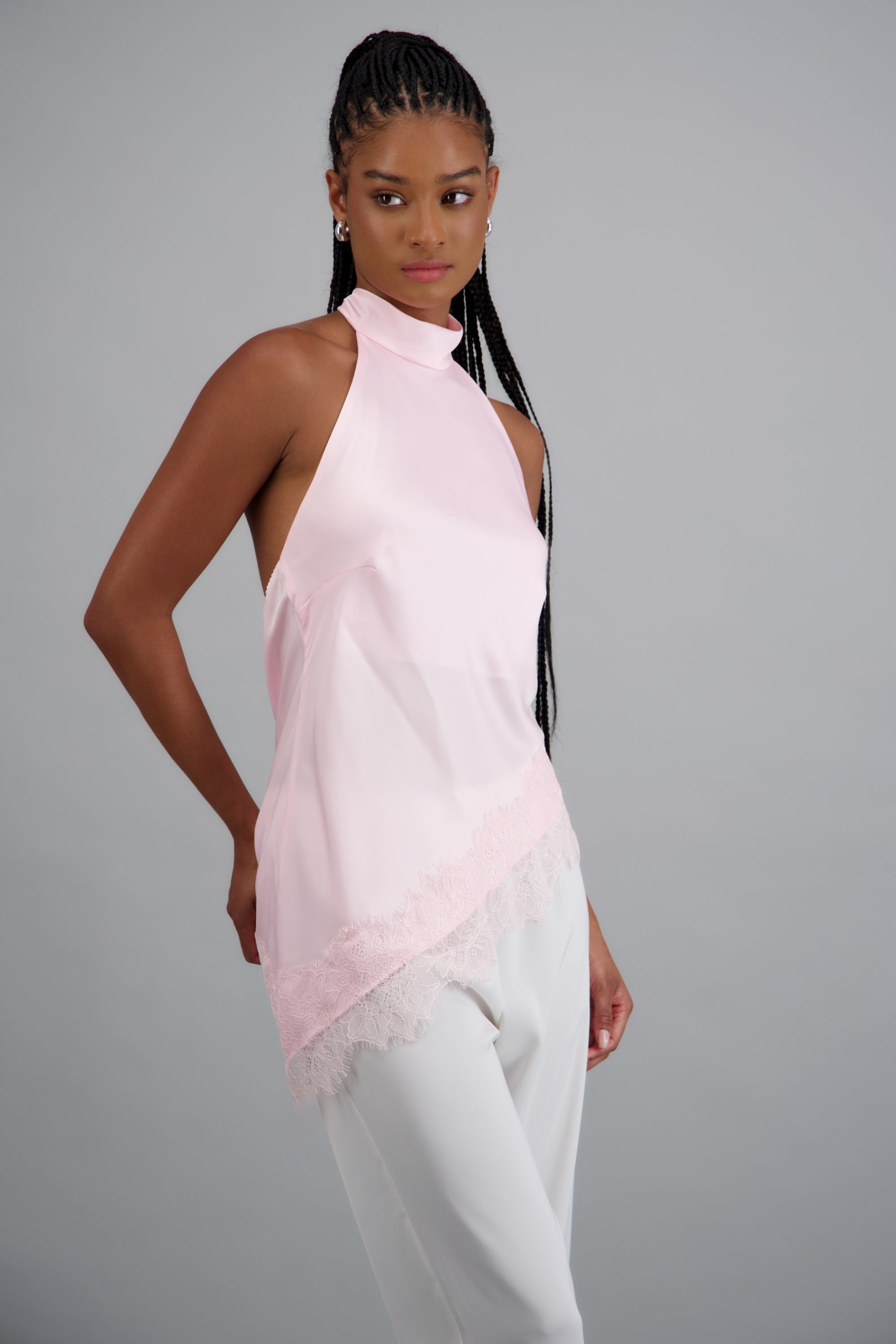 Top halter amarre satinado detalle encaje ROSA PASTEL
