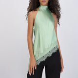 Top halter amarre satinado detalle encaje