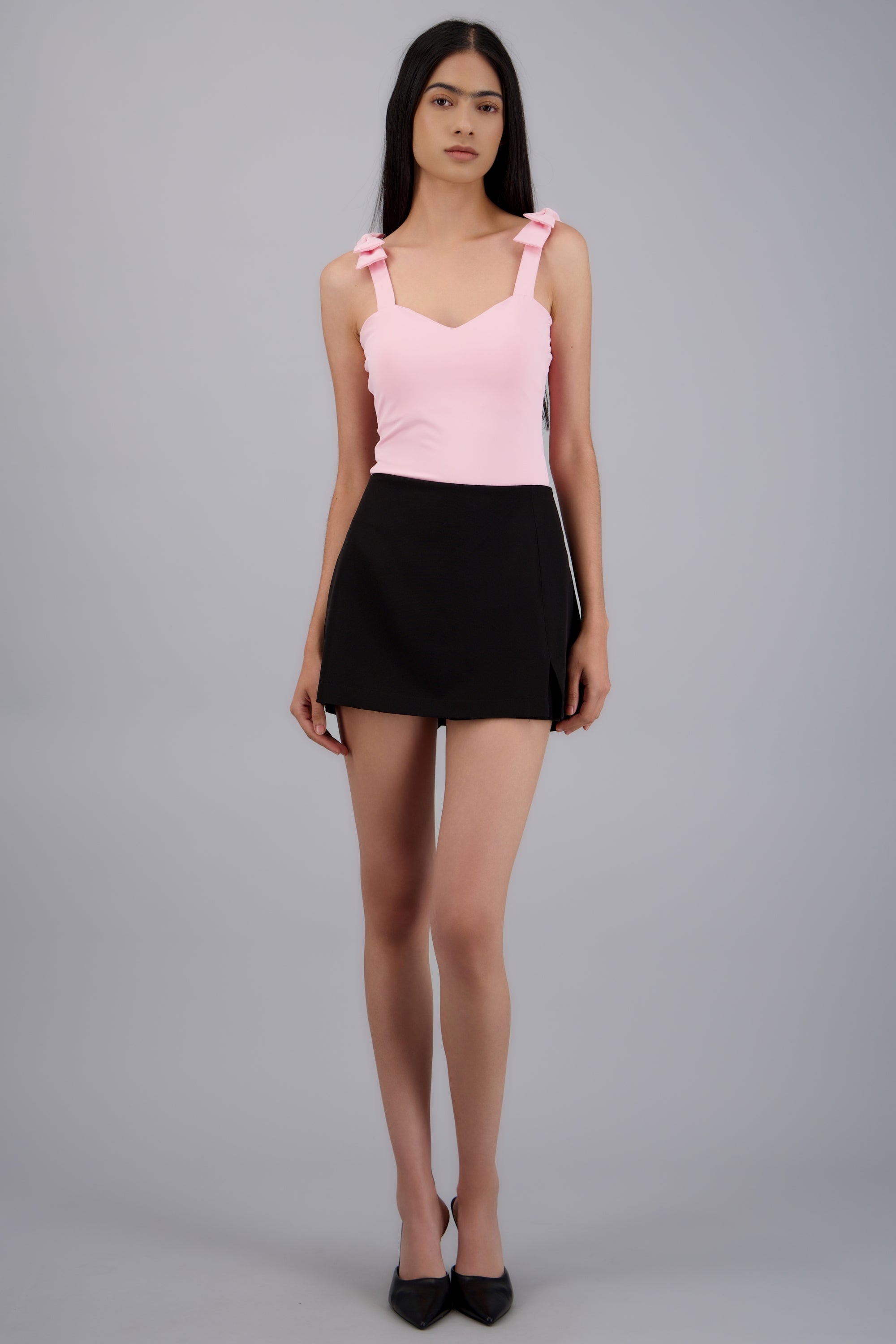 MINI FALDA SHORT CORTE HYPS NEGRO