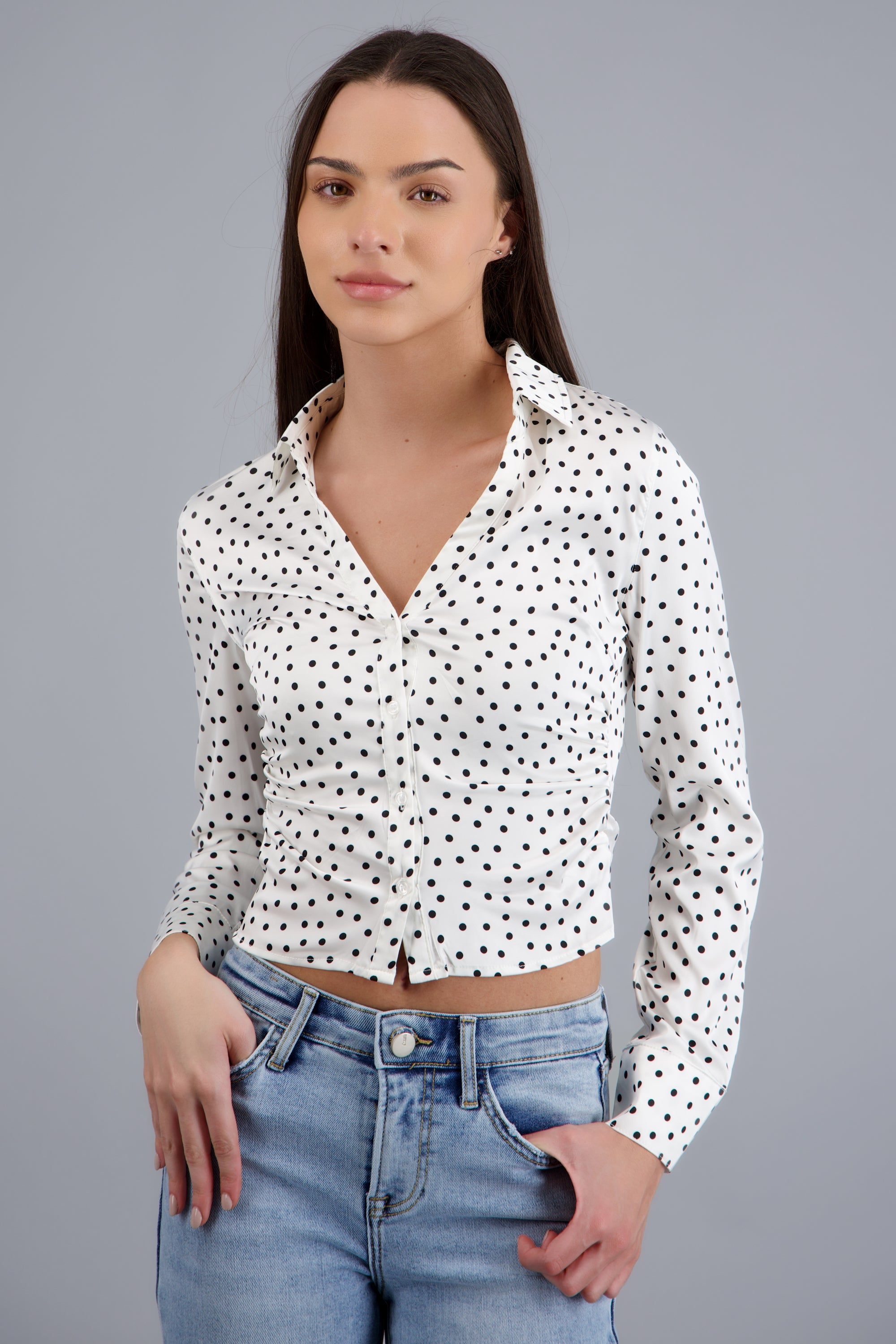 BLUSA SATINADA POLKA DOTS BLANCO COMBO