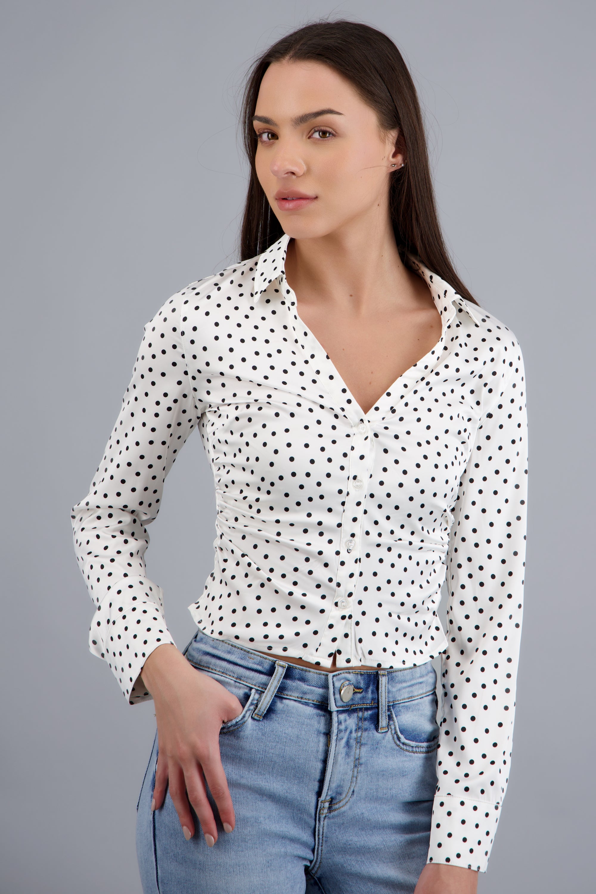 BLUSA SATINADA POLKA DOTS BLANCO COMBO