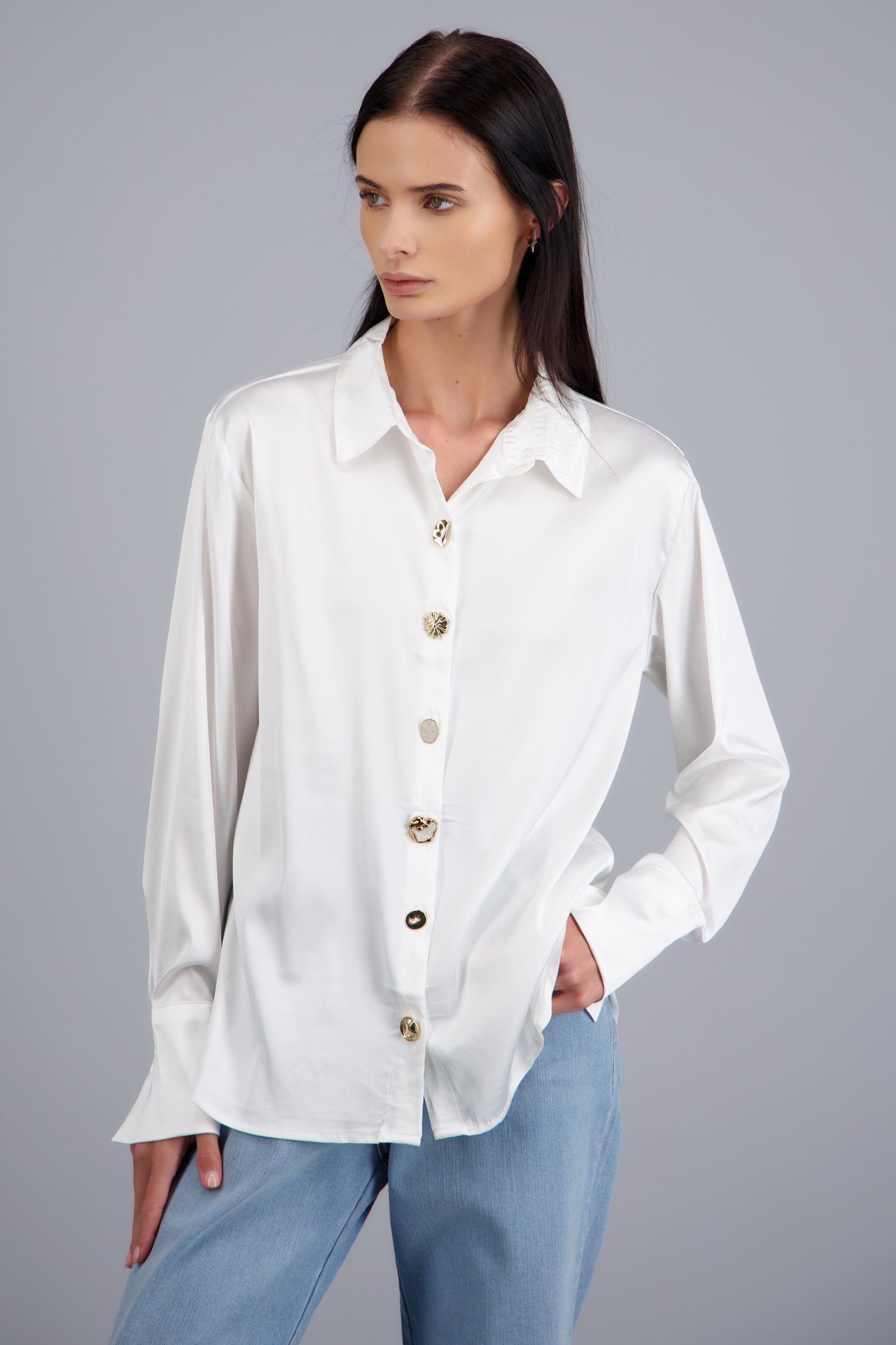 Blusa satinada botones detalles BLANCO
