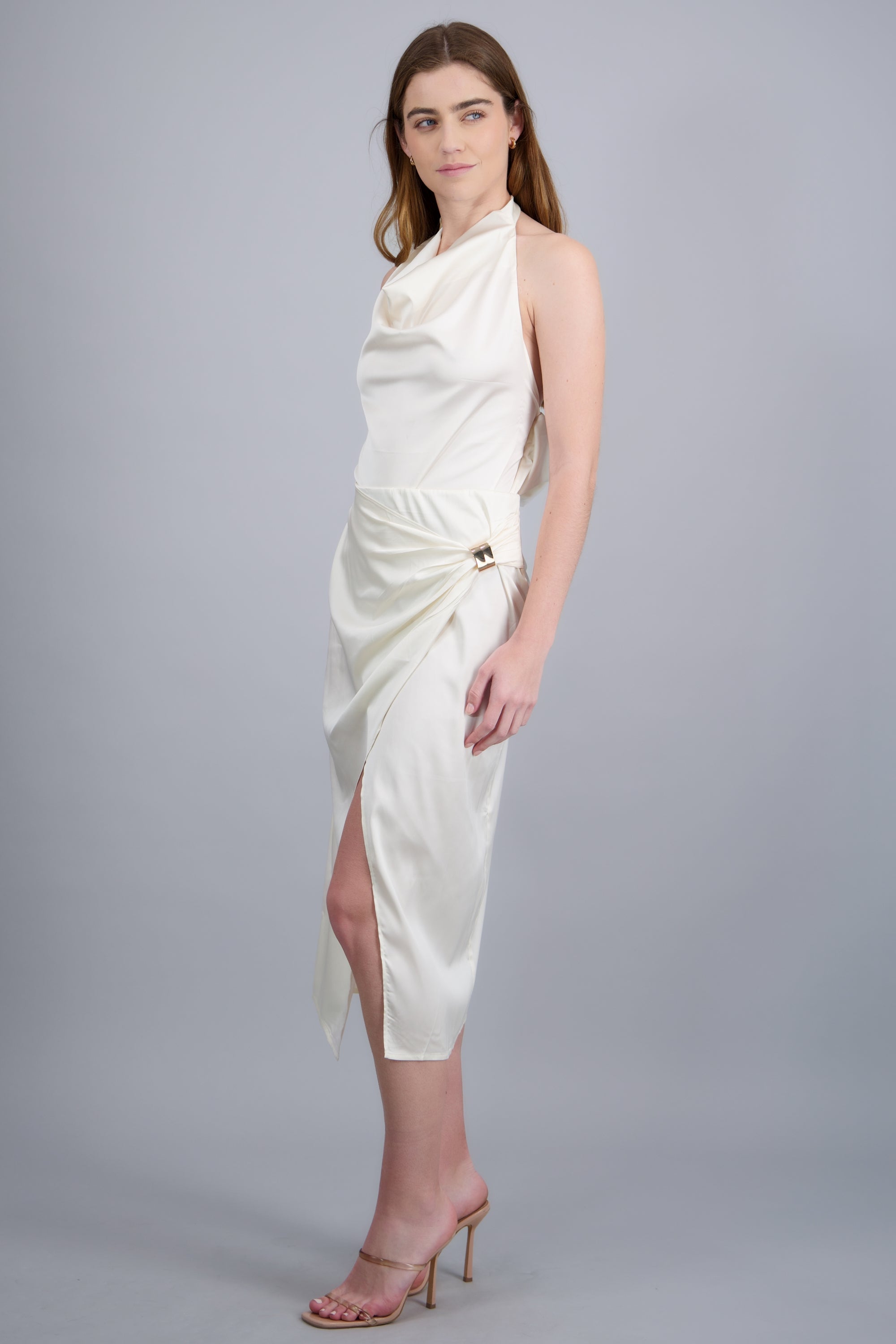 Falda midi tulipan HUESO