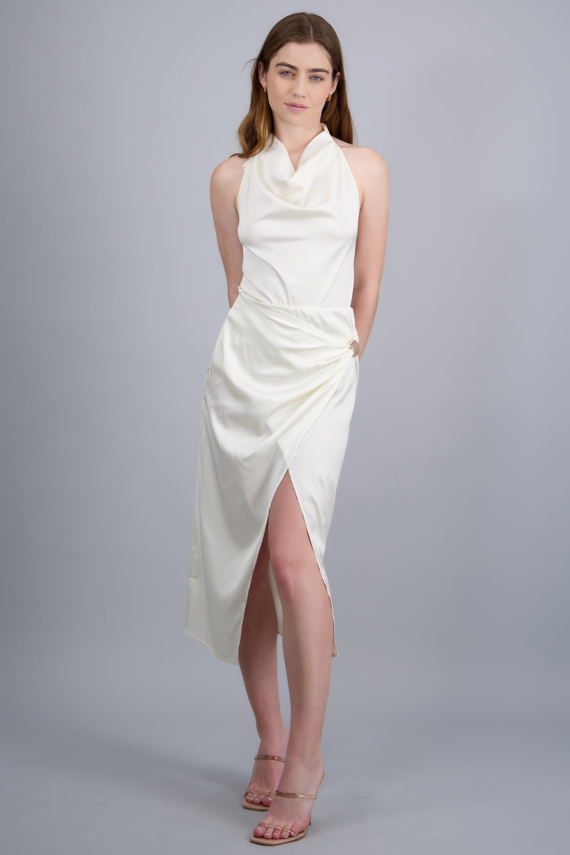 Falda midi tulipan HUESO