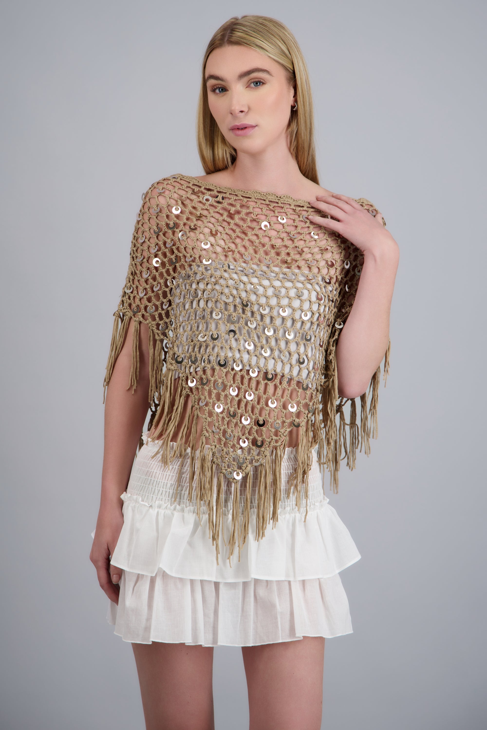 PONCHO ASIMETRICO C/LENTEJUELAS TAUPE