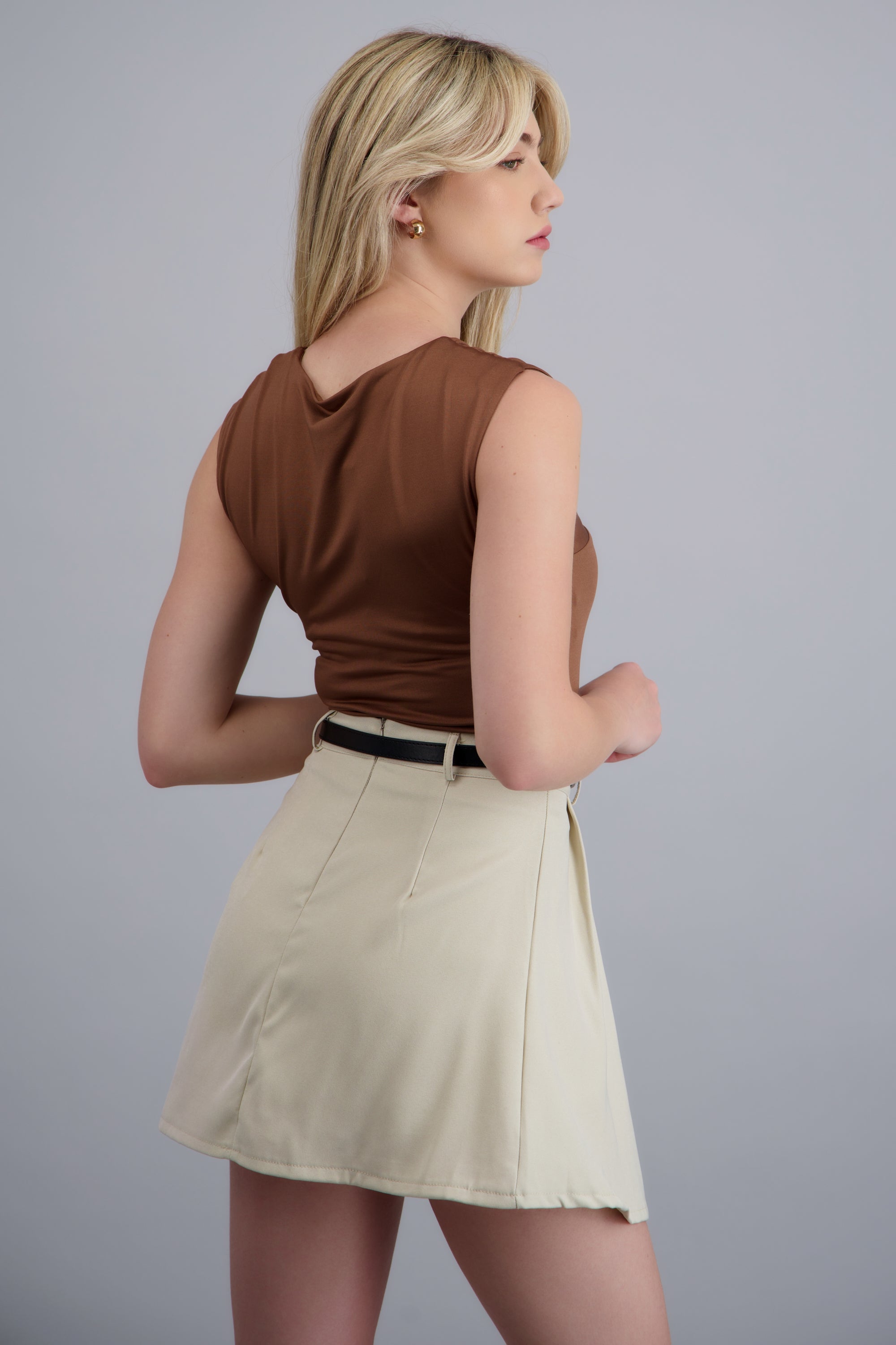 Bodysuit asimetrico detalle herraje CHOCOLATE