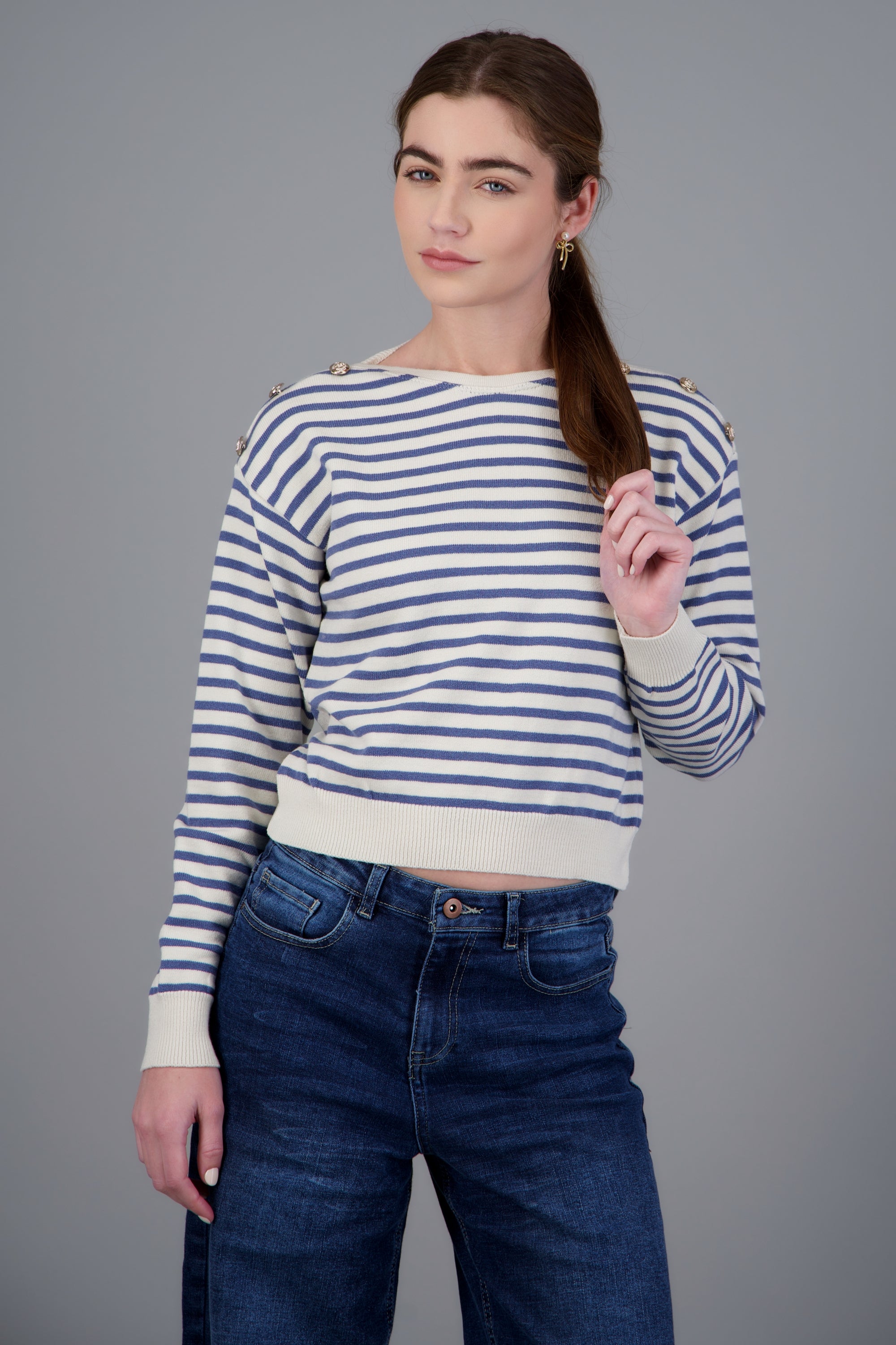 sueter rayas detalle botones CREMA