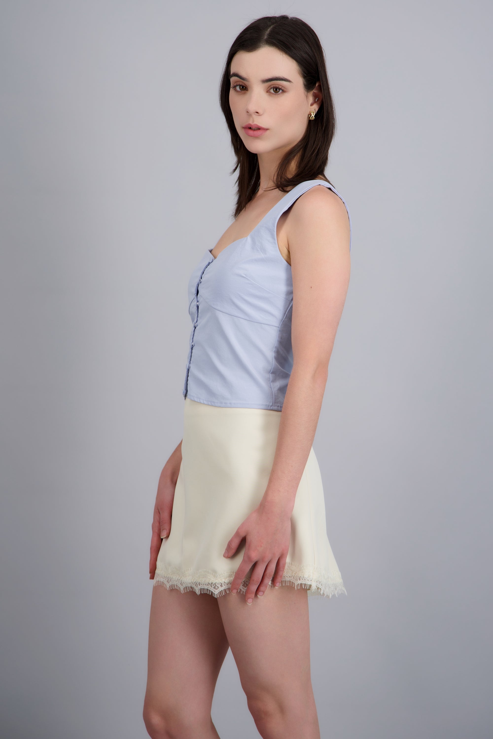 Top corto escote corazon con botones AZUL PASTEL