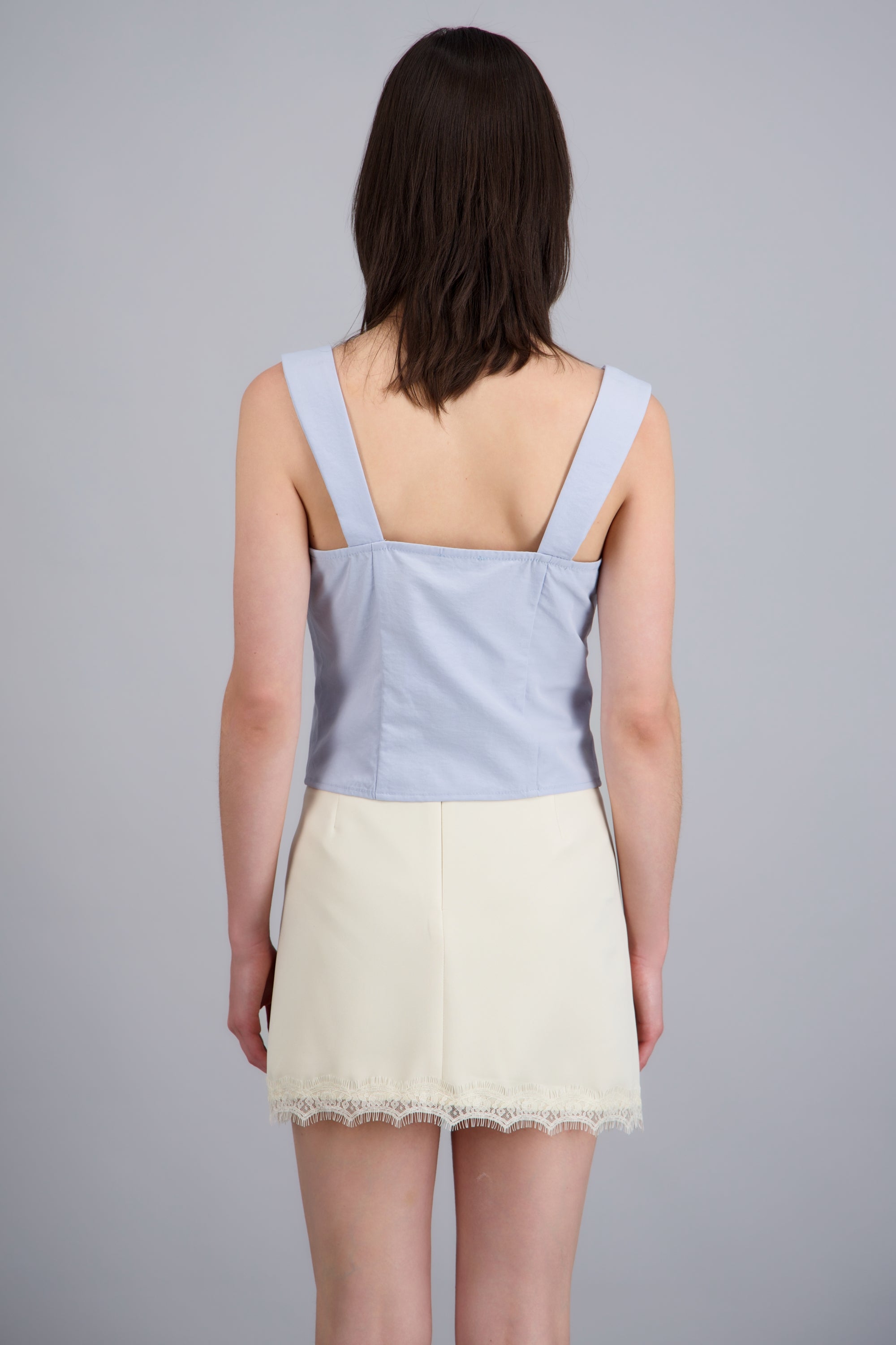 Top corto escote corazon con botones AZUL PASTEL