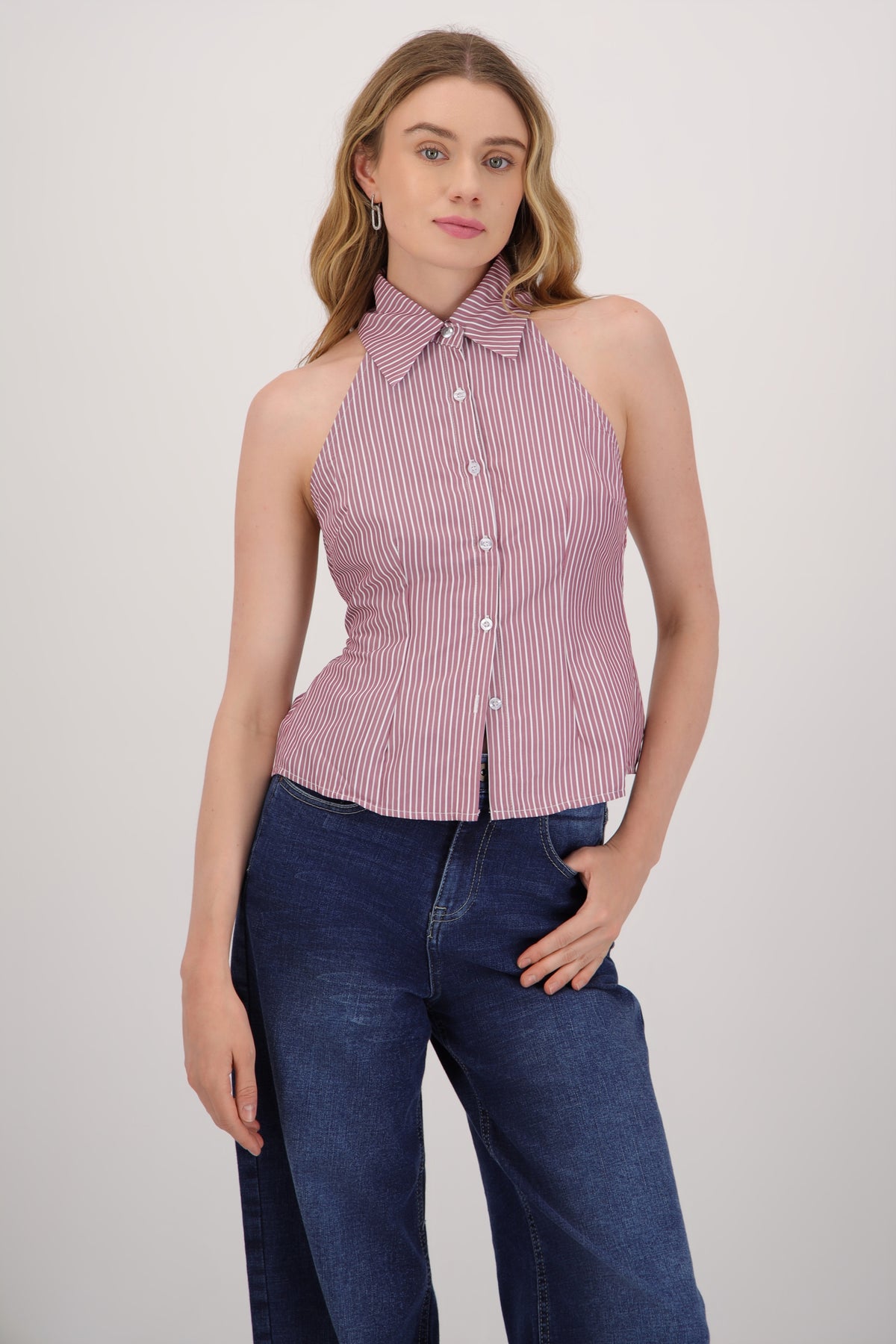 Blusa halter sin mangas amarre en espalda UVA