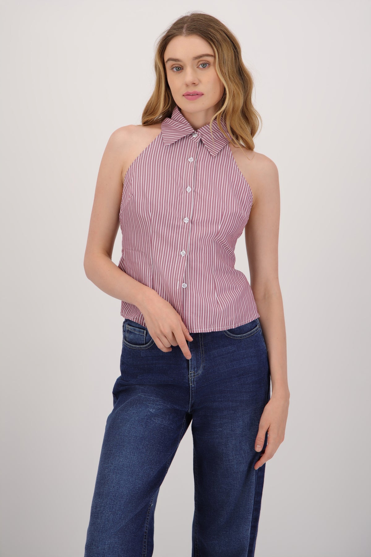 Blusa halter sin mangas amarre en espalda UVA