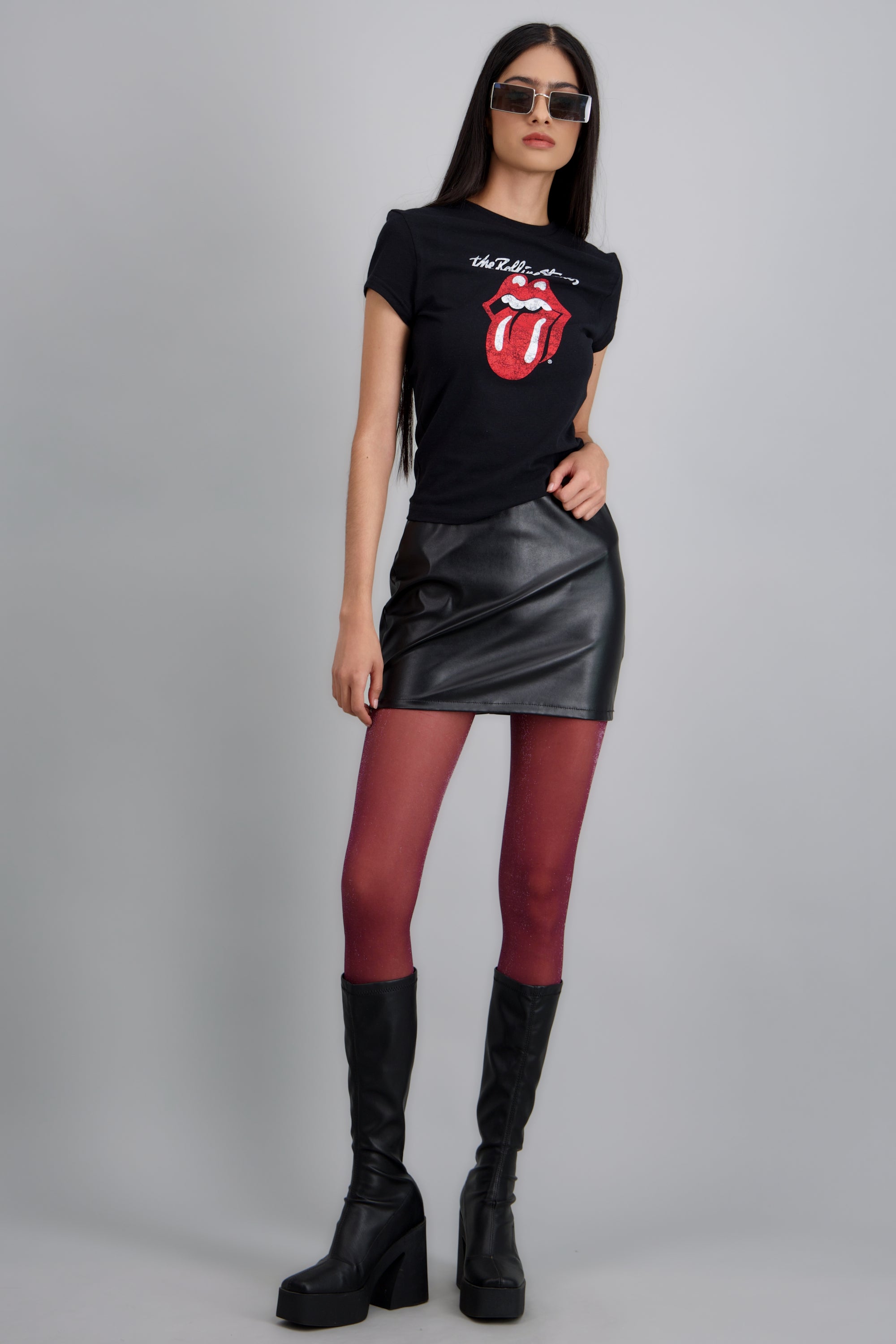CROP FIT ROLLING STONES MANGA CORTA NEGRO