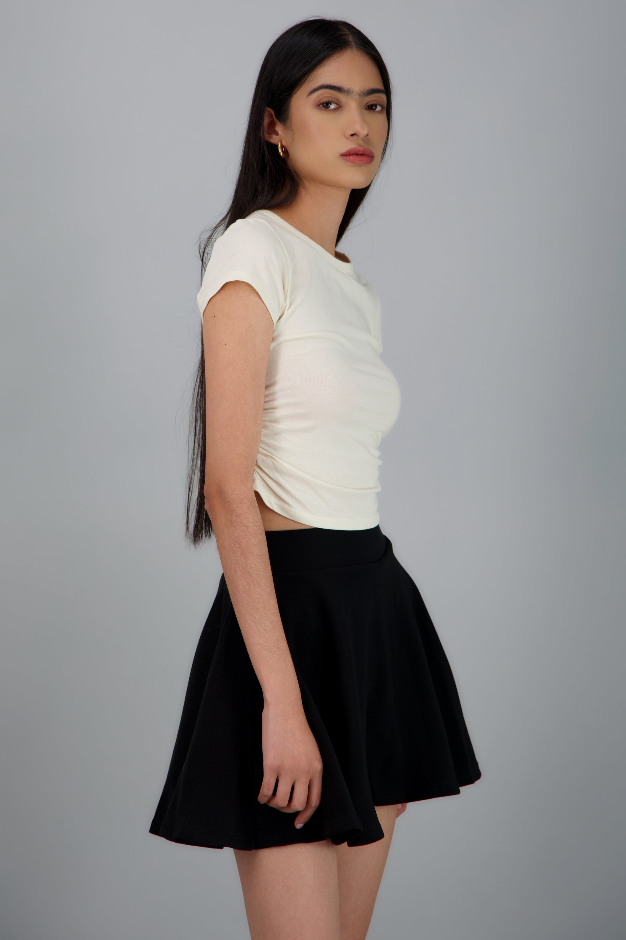 Top detalle drapeado lateral CREMA