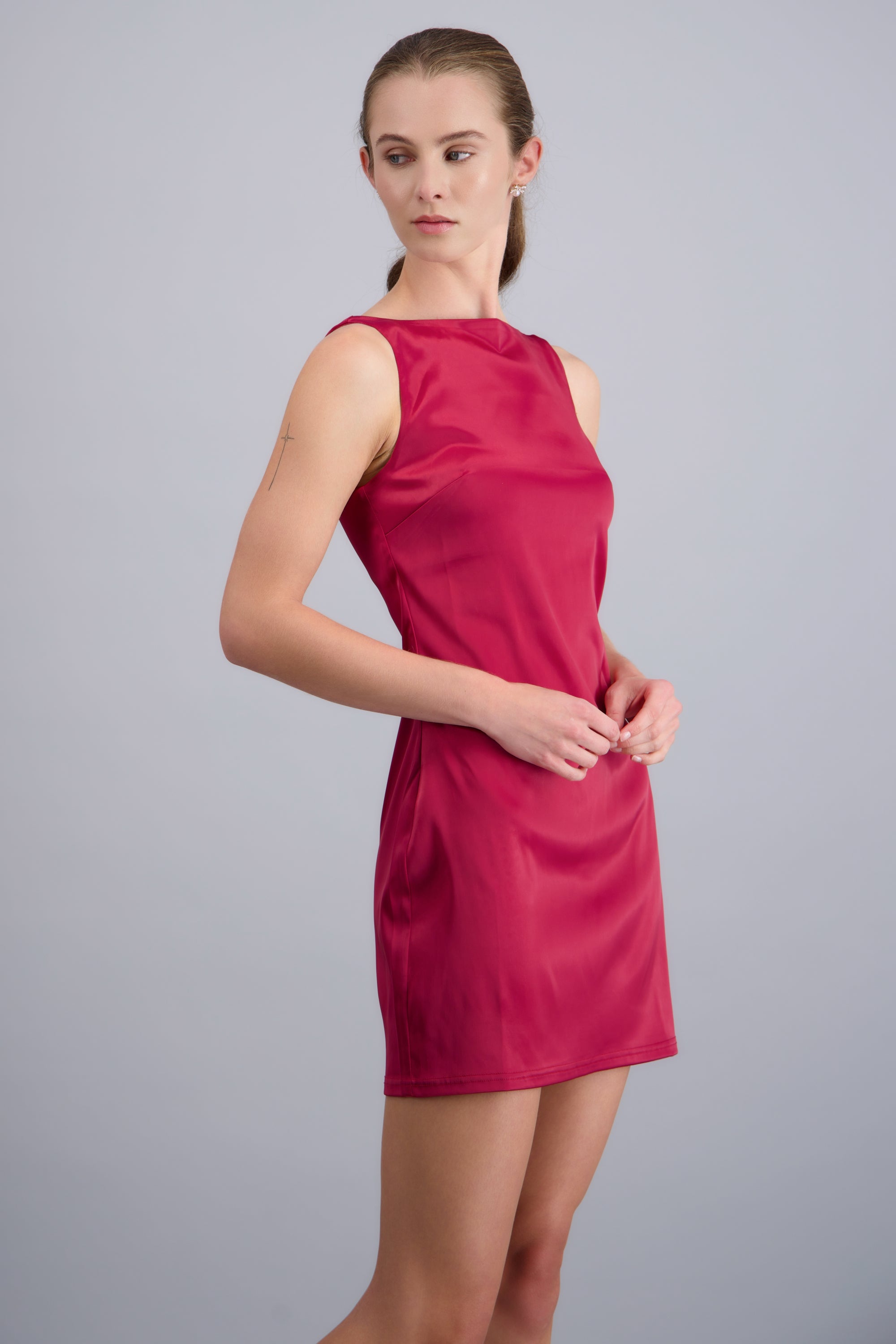 Vestido satin halter liso ROJO